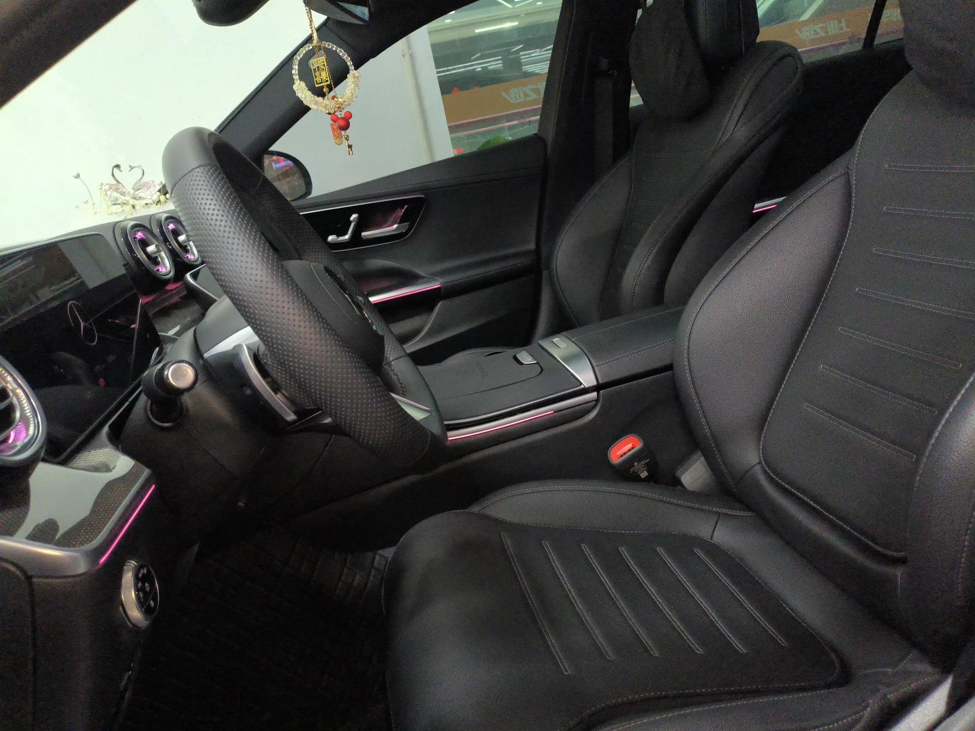 Mercedes-Benz C-Class 2025 C 260 L Obsidian Night Sport Edition — миниатюра 18