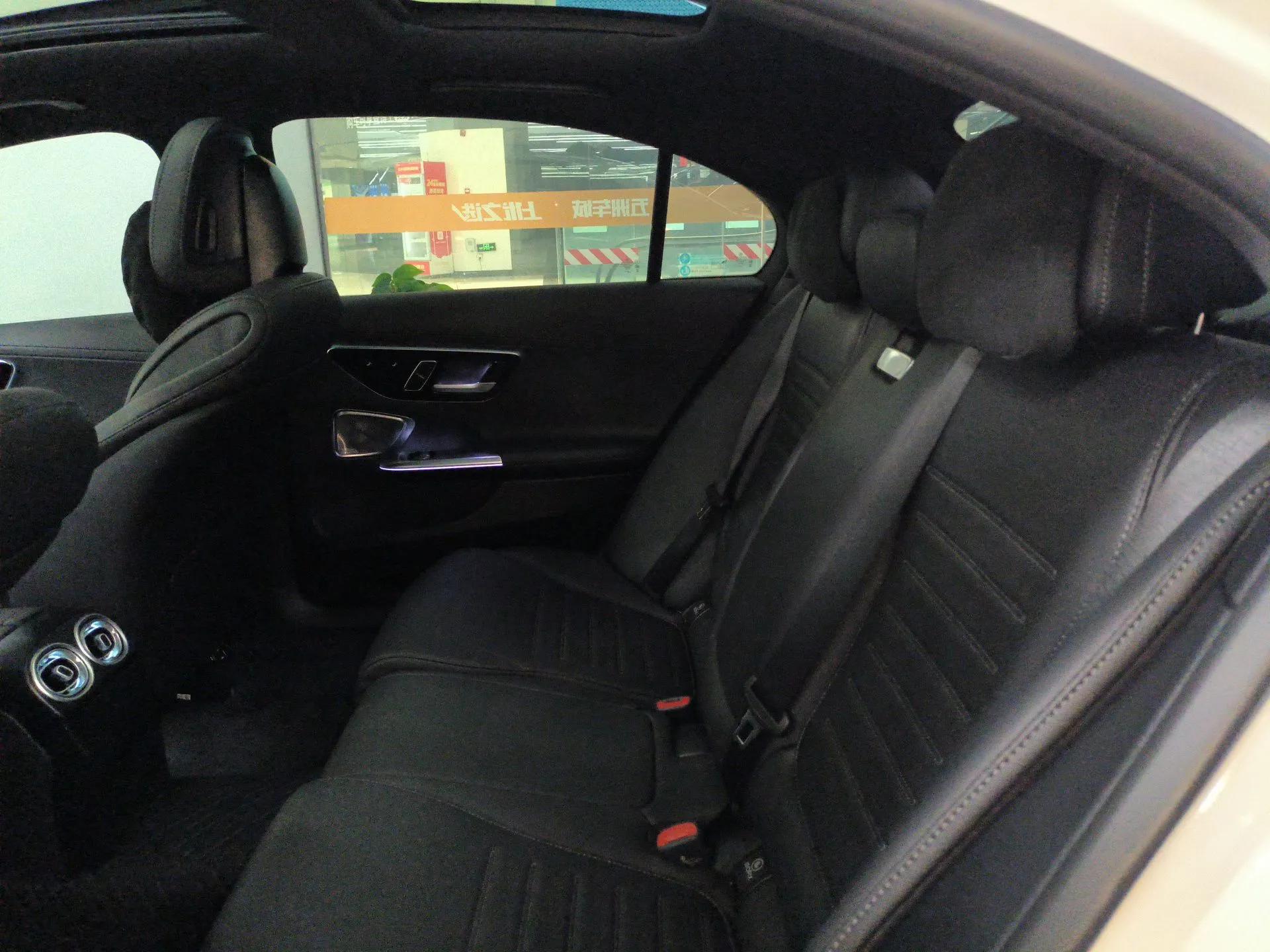 Mercedes-Benz C-Class 2025 C 260 L Obsidian Night Sport Edition — миниатюра 20