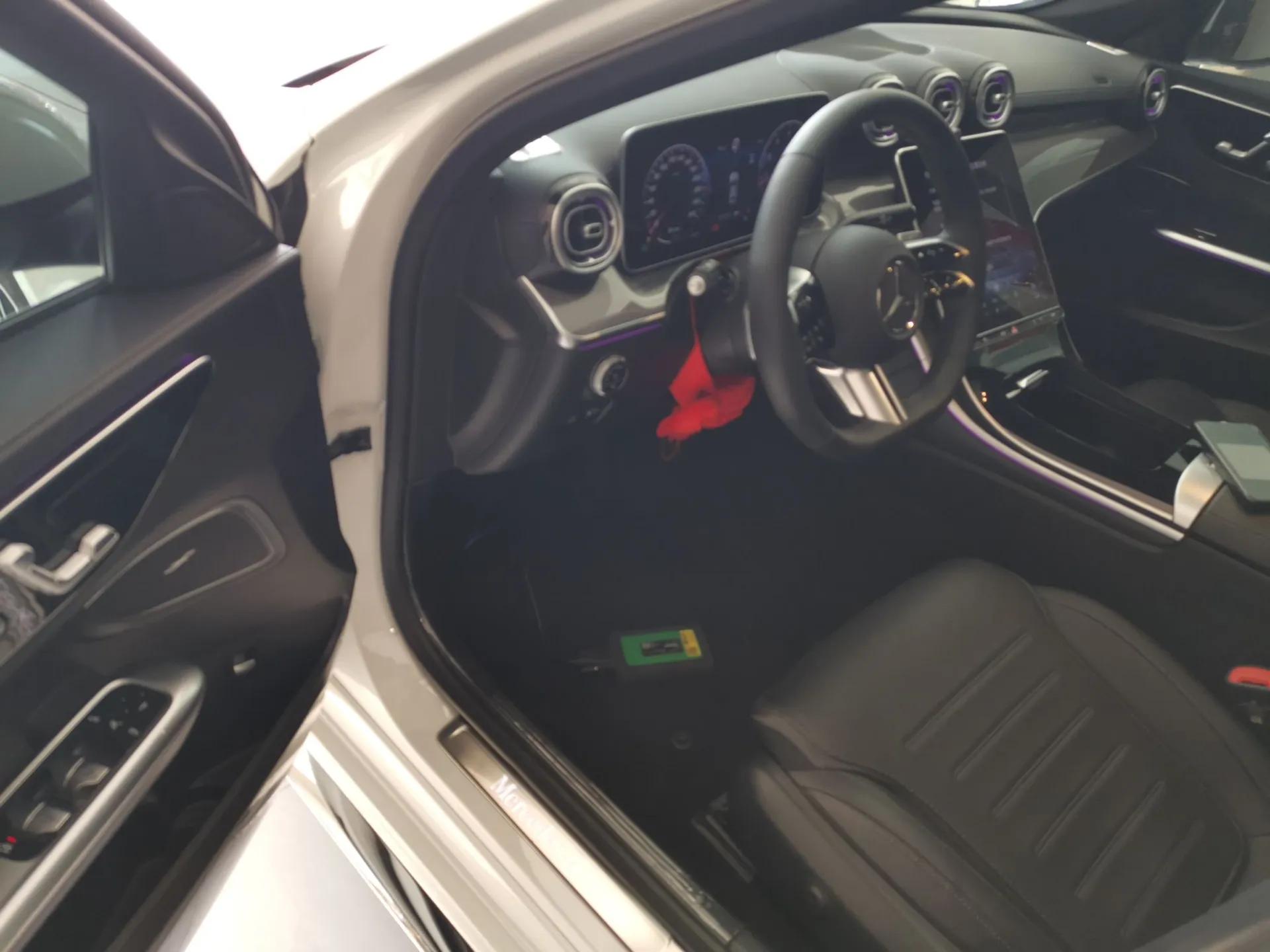 Mercedes-Benz C-Class 2025 C 260 L Sport Edition — миниатюра 19