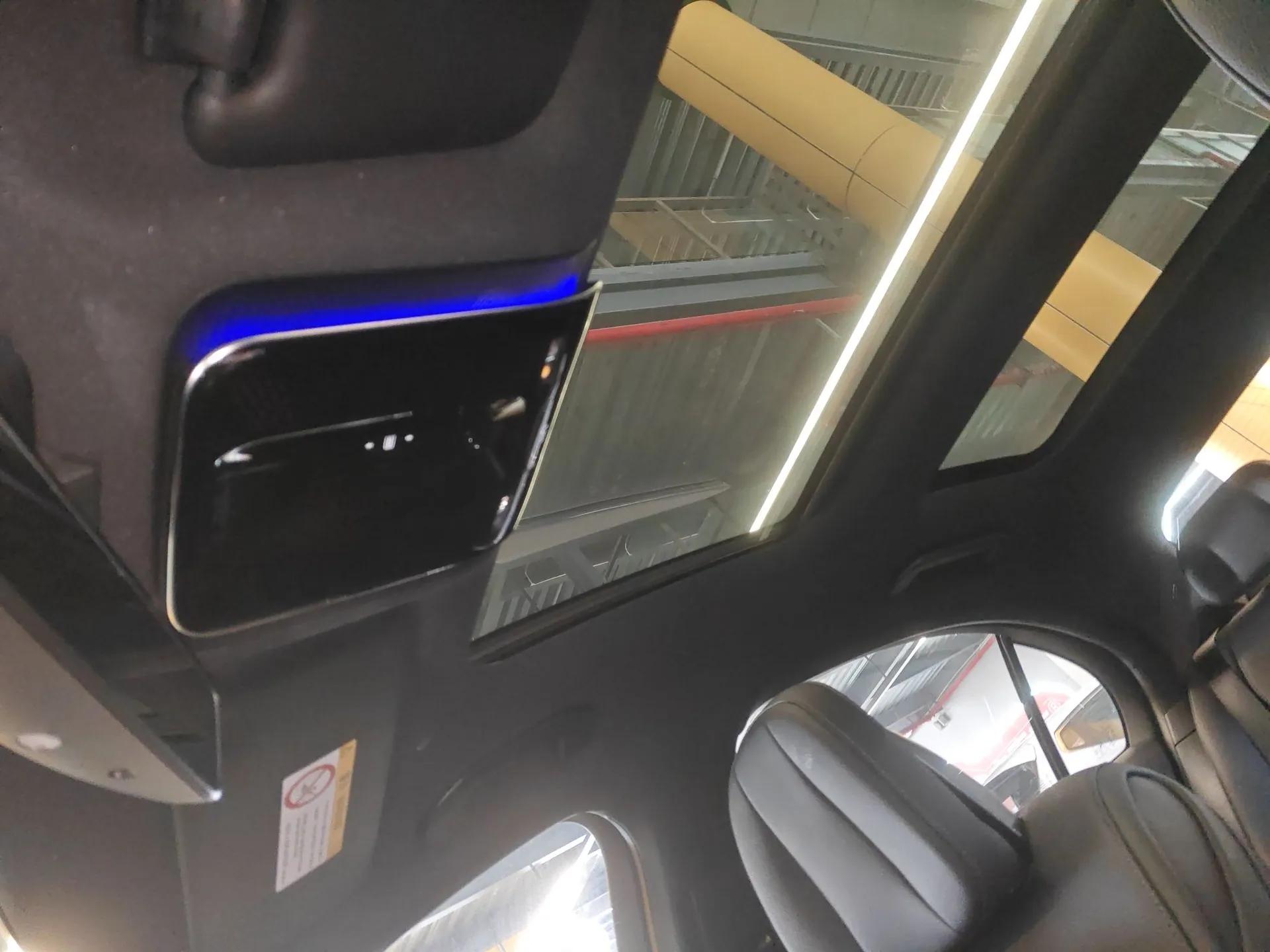 Mercedes-Benz C-Class 2023 C 260 L Bright Night Sports Edition — миниатюра 21