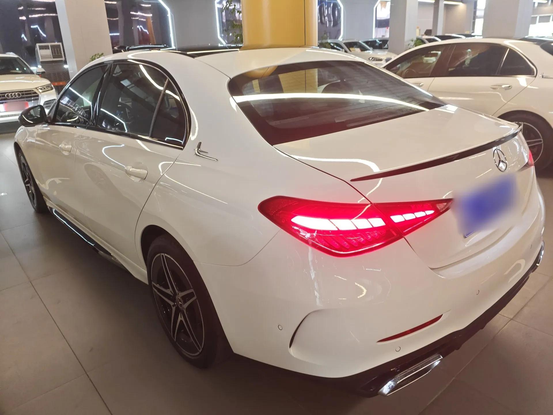 Mercedes-Benz C-Class 2023 C 260 L Bright Night Sports Edition — миниатюра 4