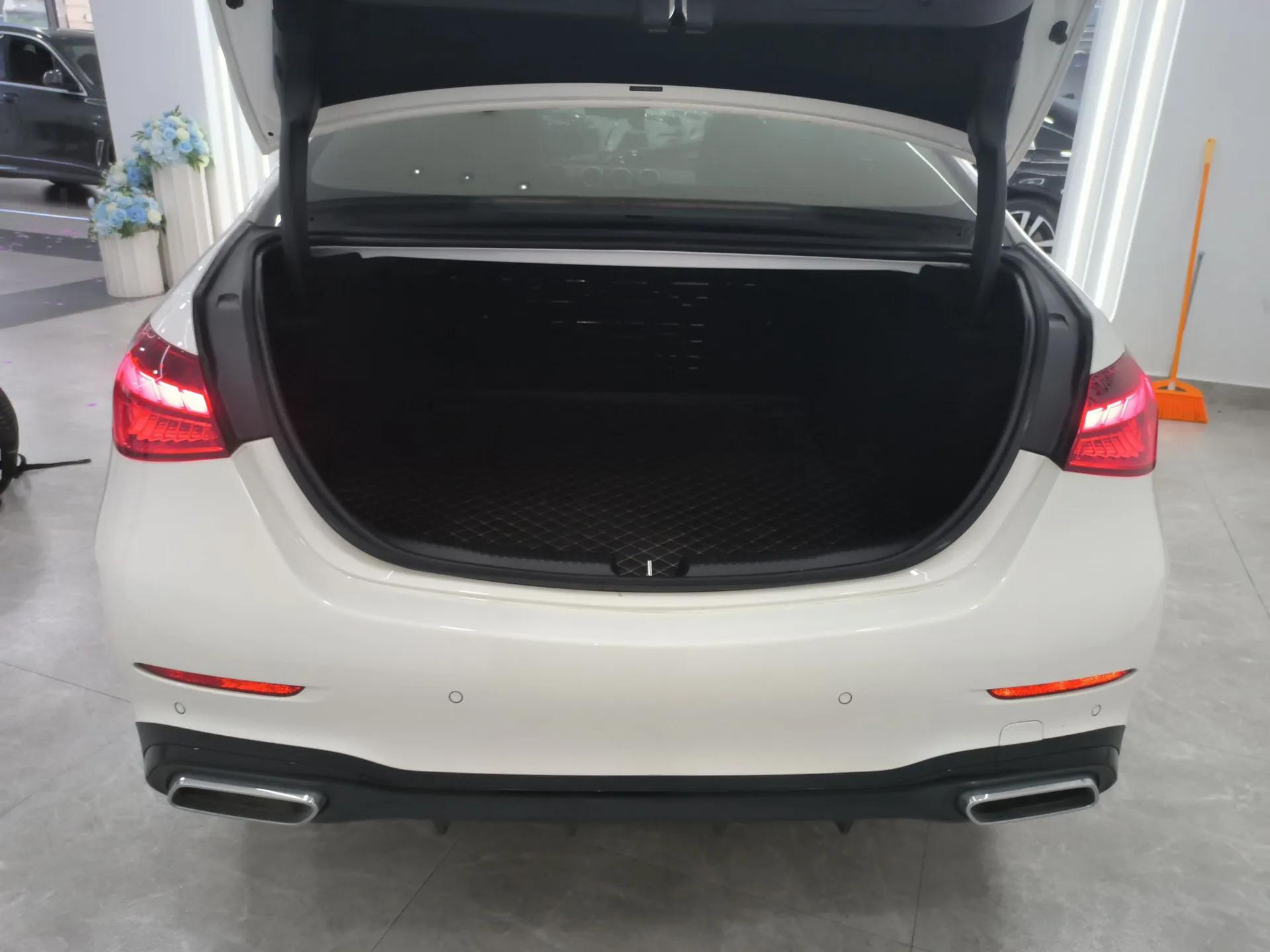 Mercedes-Benz C-Class 2024 C 260 L Brilliant Night Sports Edition — миниатюра 21