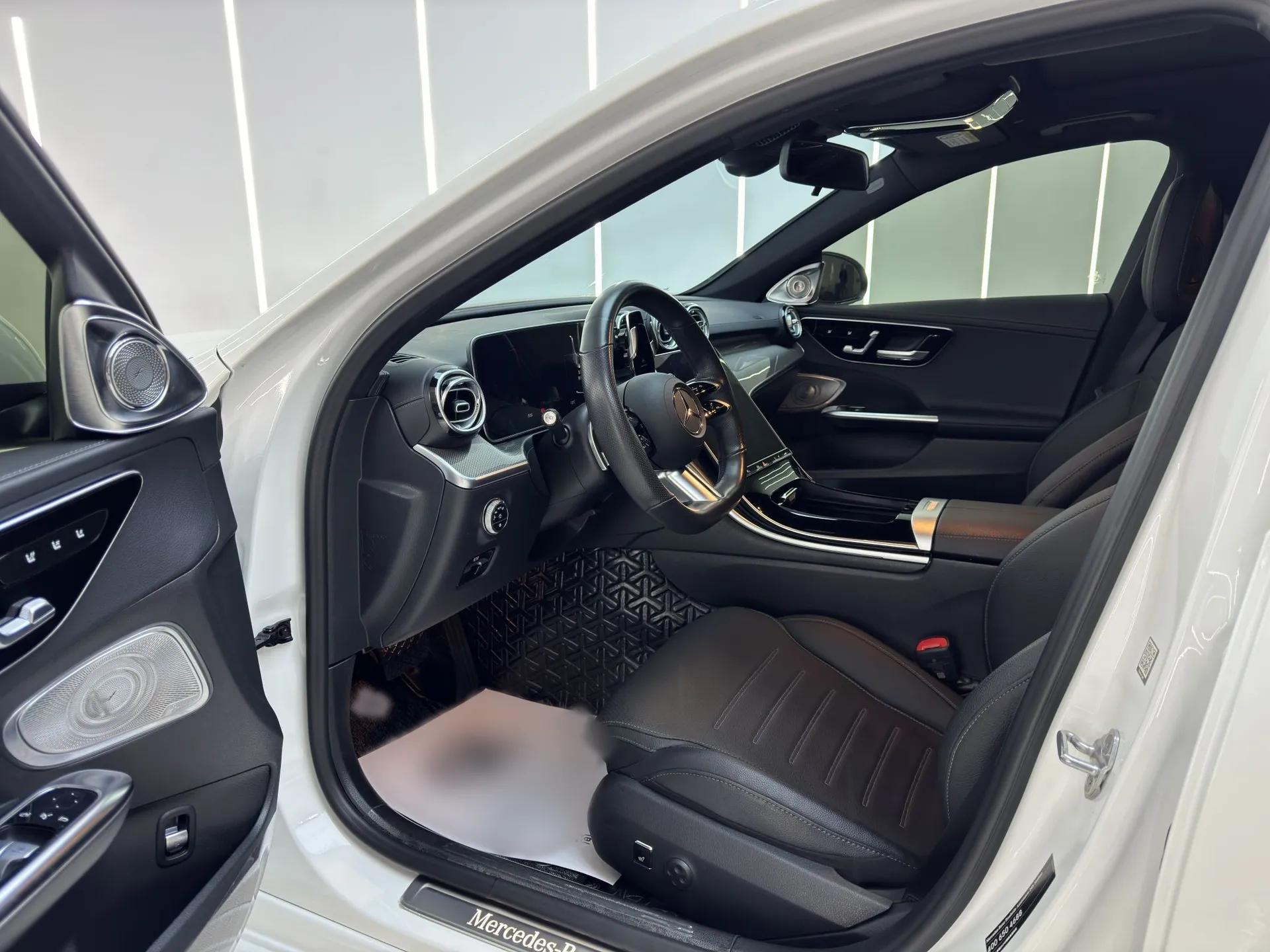 Mercedes-Benz C-Class 2023 C 260 L Sport Edition 4MATIC — миниатюра 17