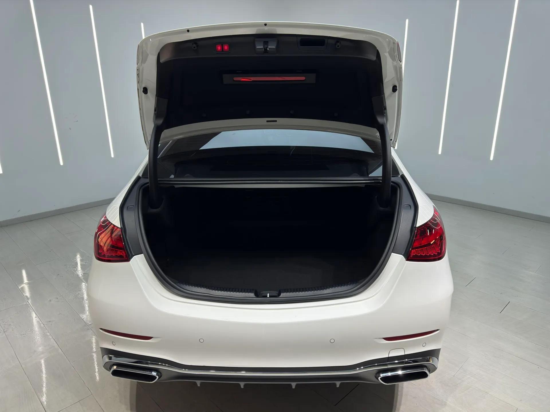 Mercedes-Benz C-Class 2023 C 260 L Sport Edition 4MATIC — миниатюра 7