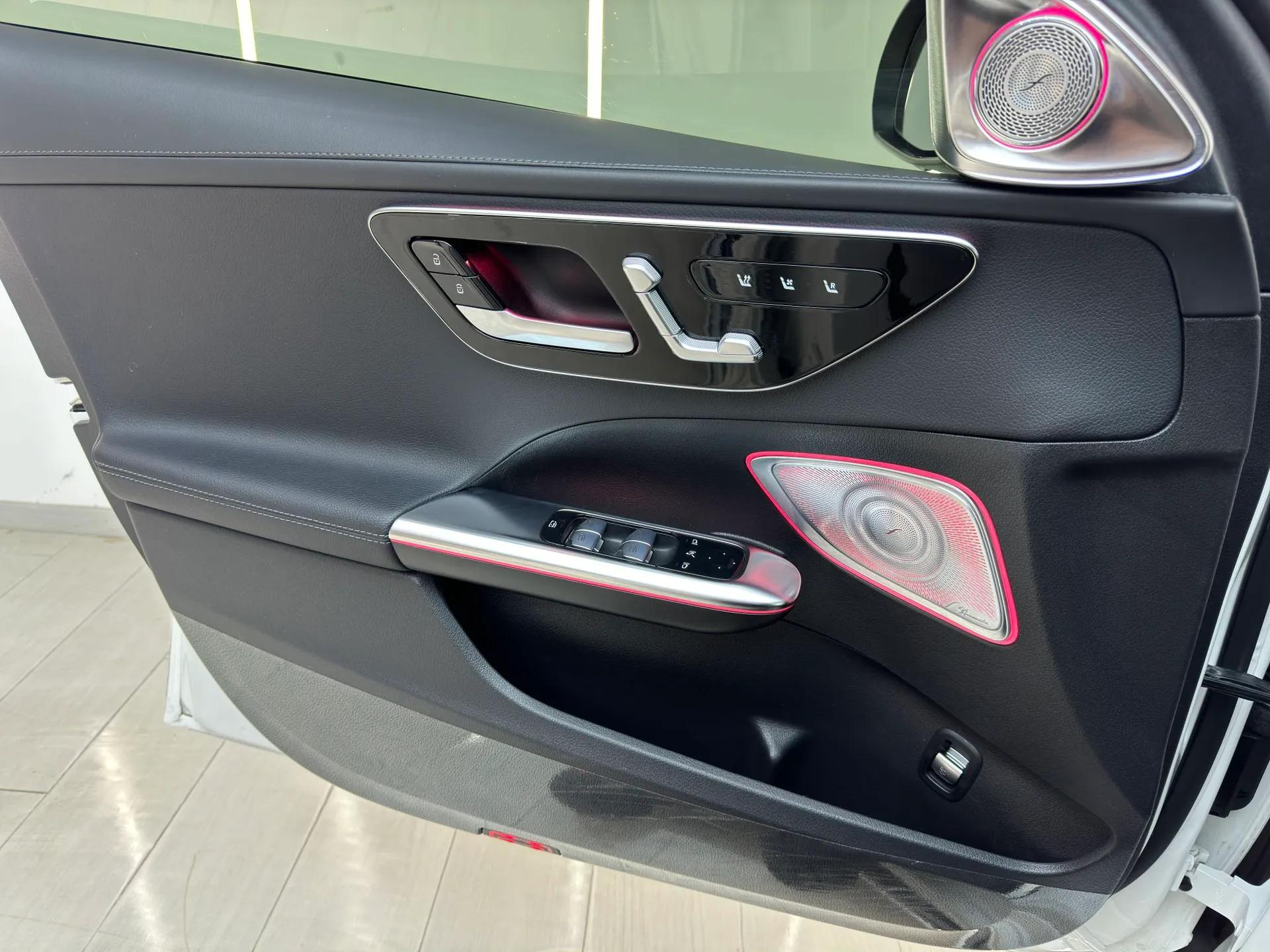 Mercedes-Benz C-Class 2023 C 260 L Sport Edition 4MATIC — миниатюра 9