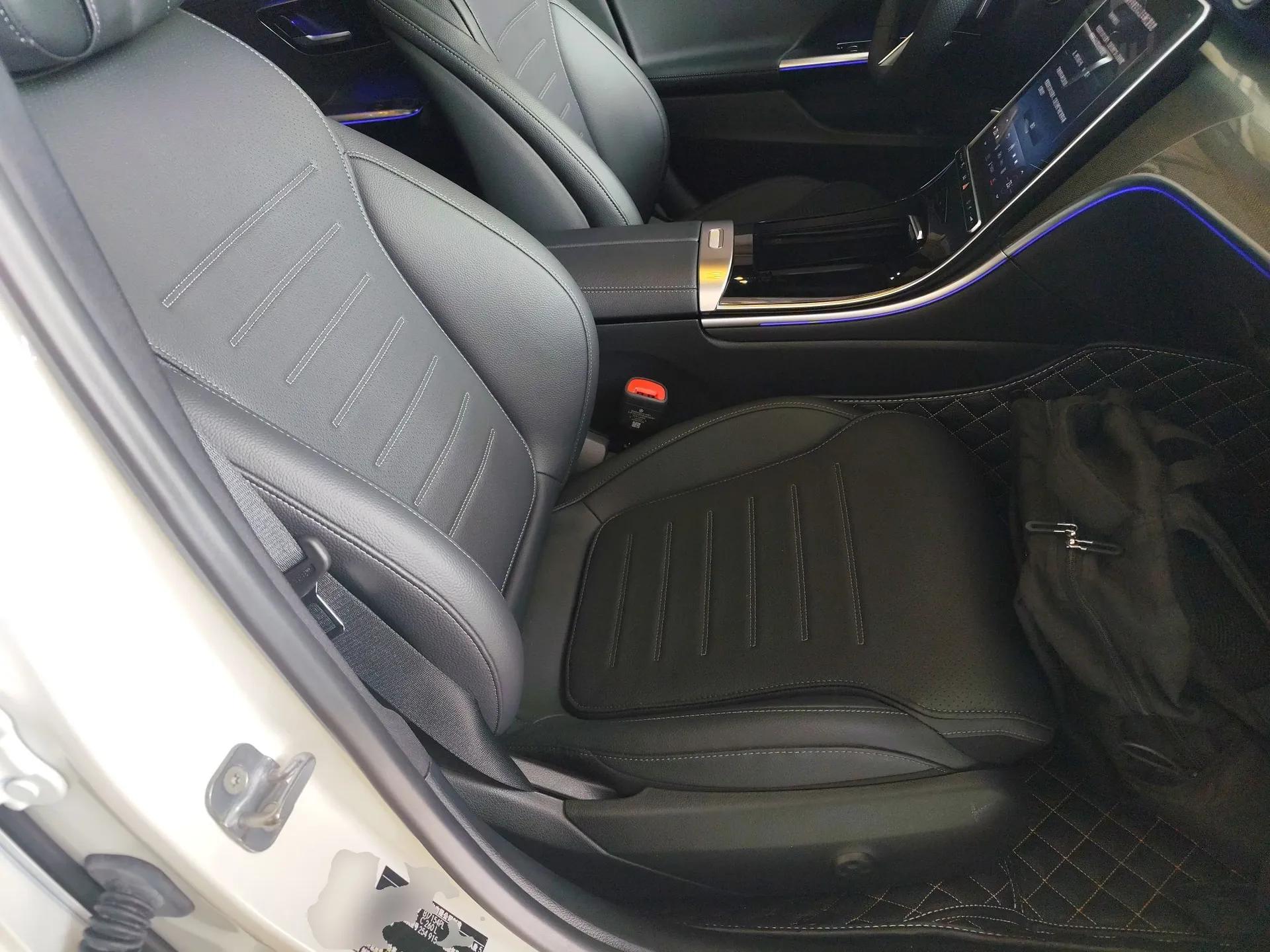 Mercedes-Benz C-Class 2024 Restyled C-Class 260 L Sport Edition — миниатюра 23