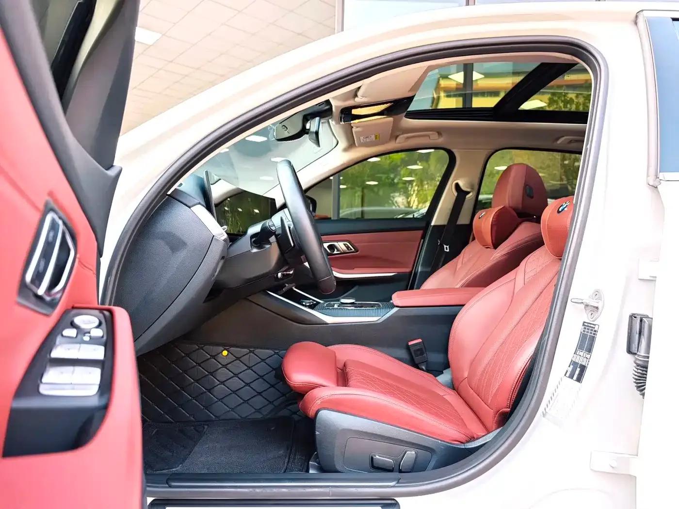 2025 BMW 3 Series 325Li M Sport Package — миниатюра 5