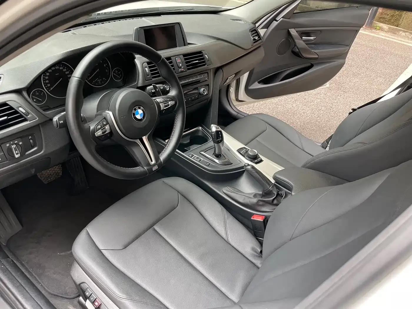 BMW 3 Series 2015 320Li Super Enjoyment Edition Fashion Model — миниатюра 11