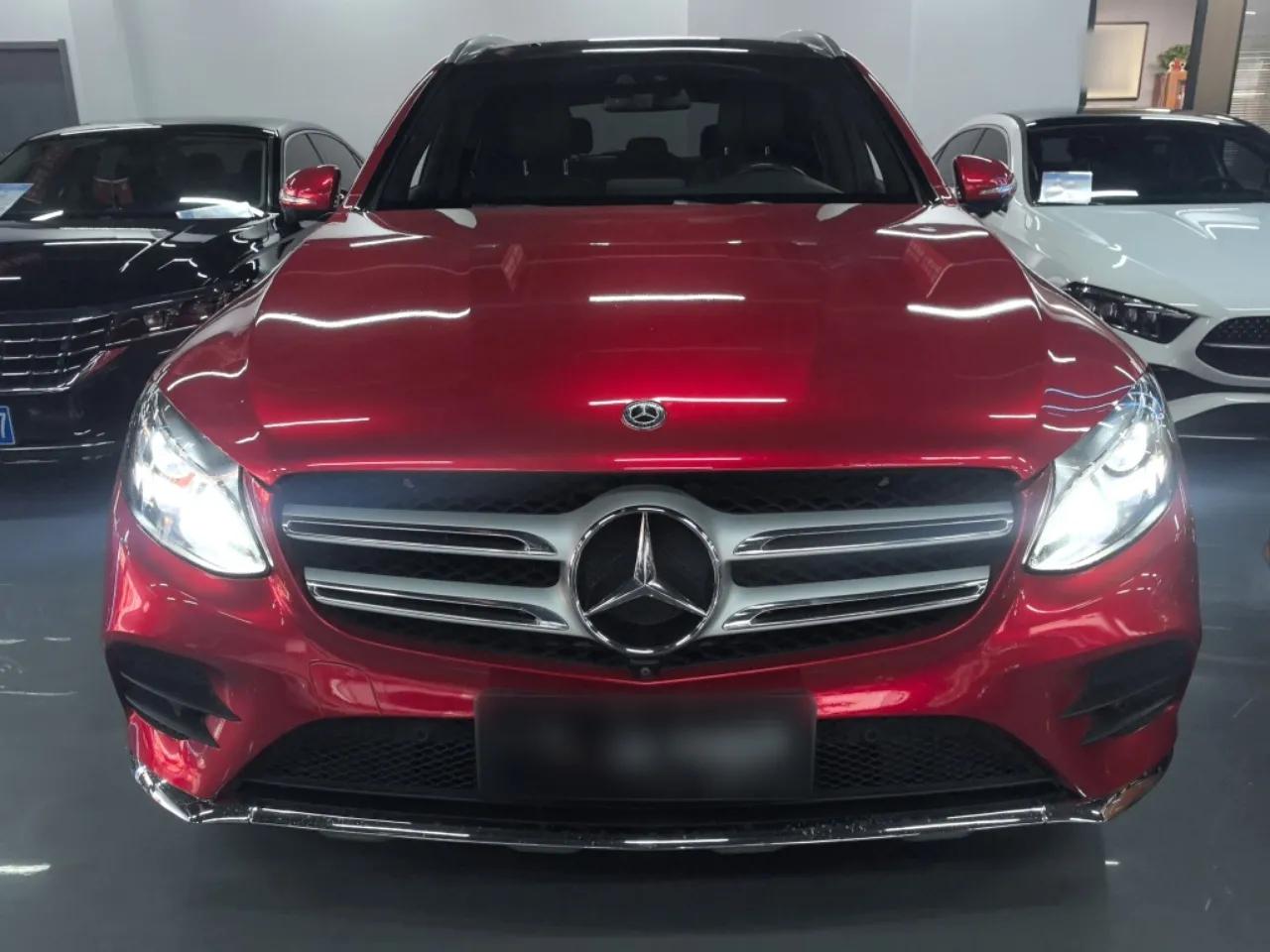 Mercedes-Benz GLC 2017 GLC 260 4MATIC Luxury Model — миниатюра 2