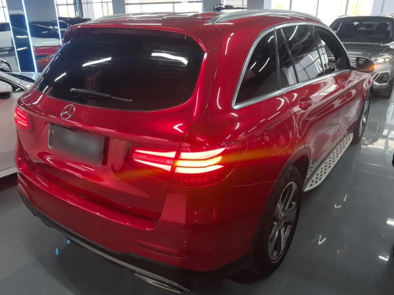 Mercedes-Benz GLC 2017 GLC 260 4MATIC Luxury Model — миниатюра 4