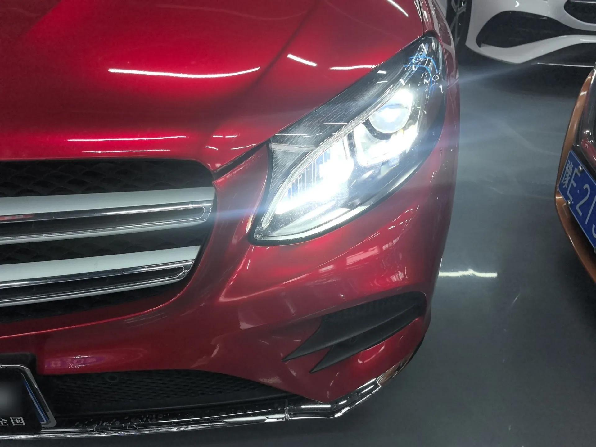 Mercedes-Benz GLC 2017 GLC 260 4MATIC Luxury Model — миниатюра 5