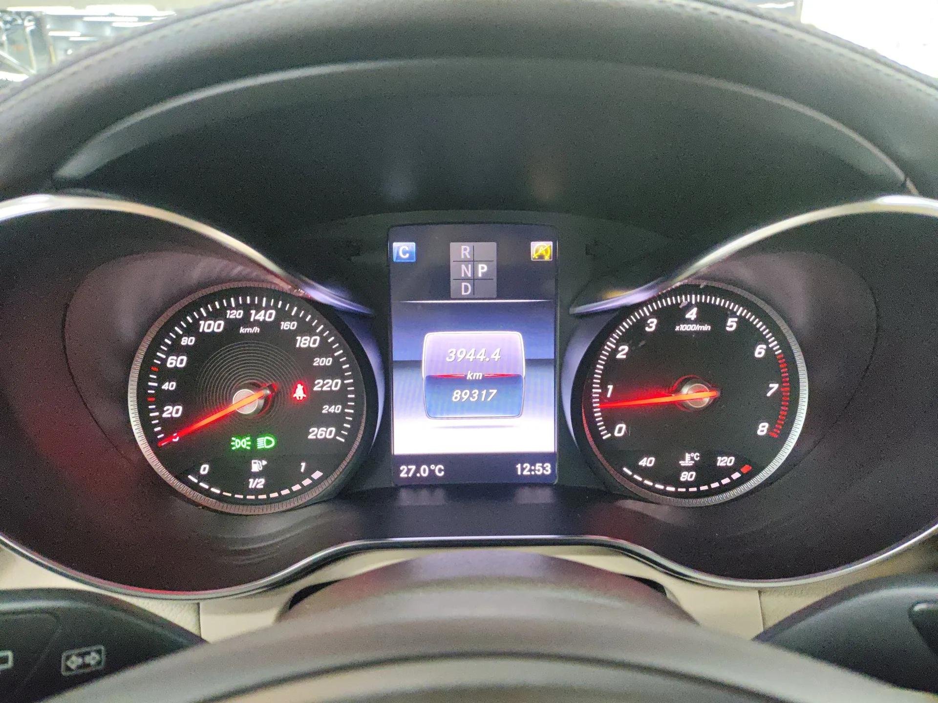 Mercedes-Benz GLC 2016 GLC 260 4MATIC Luxury Model — миниатюра 15