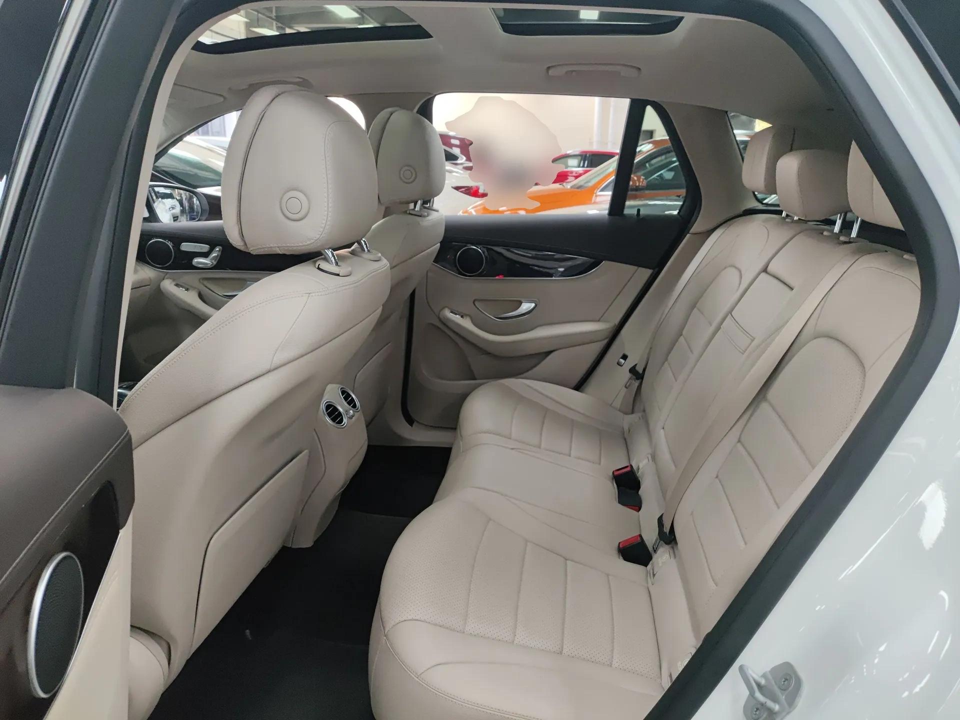 Mercedes-Benz GLC 2016 GLC 260 4MATIC Luxury Model — миниатюра 20