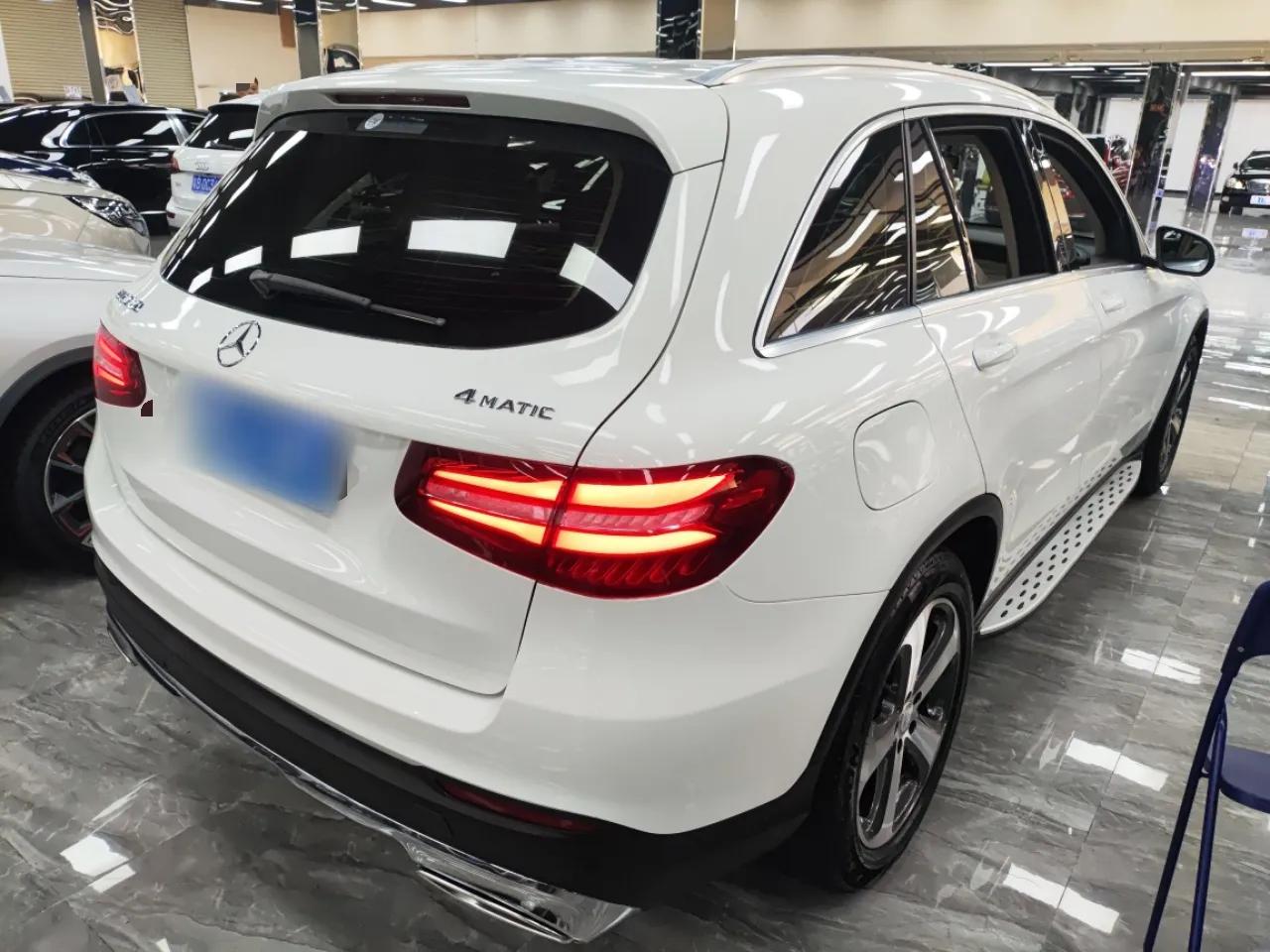 Mercedes-Benz GLC 2016 GLC 260 4MATIC Luxury Model — миниатюра 6