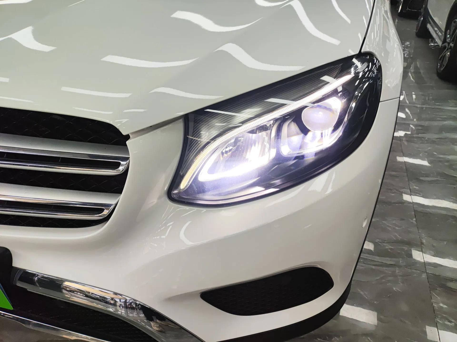 Mercedes-Benz GLC 2016 GLC 260 4MATIC Luxury Model — миниатюра 9
