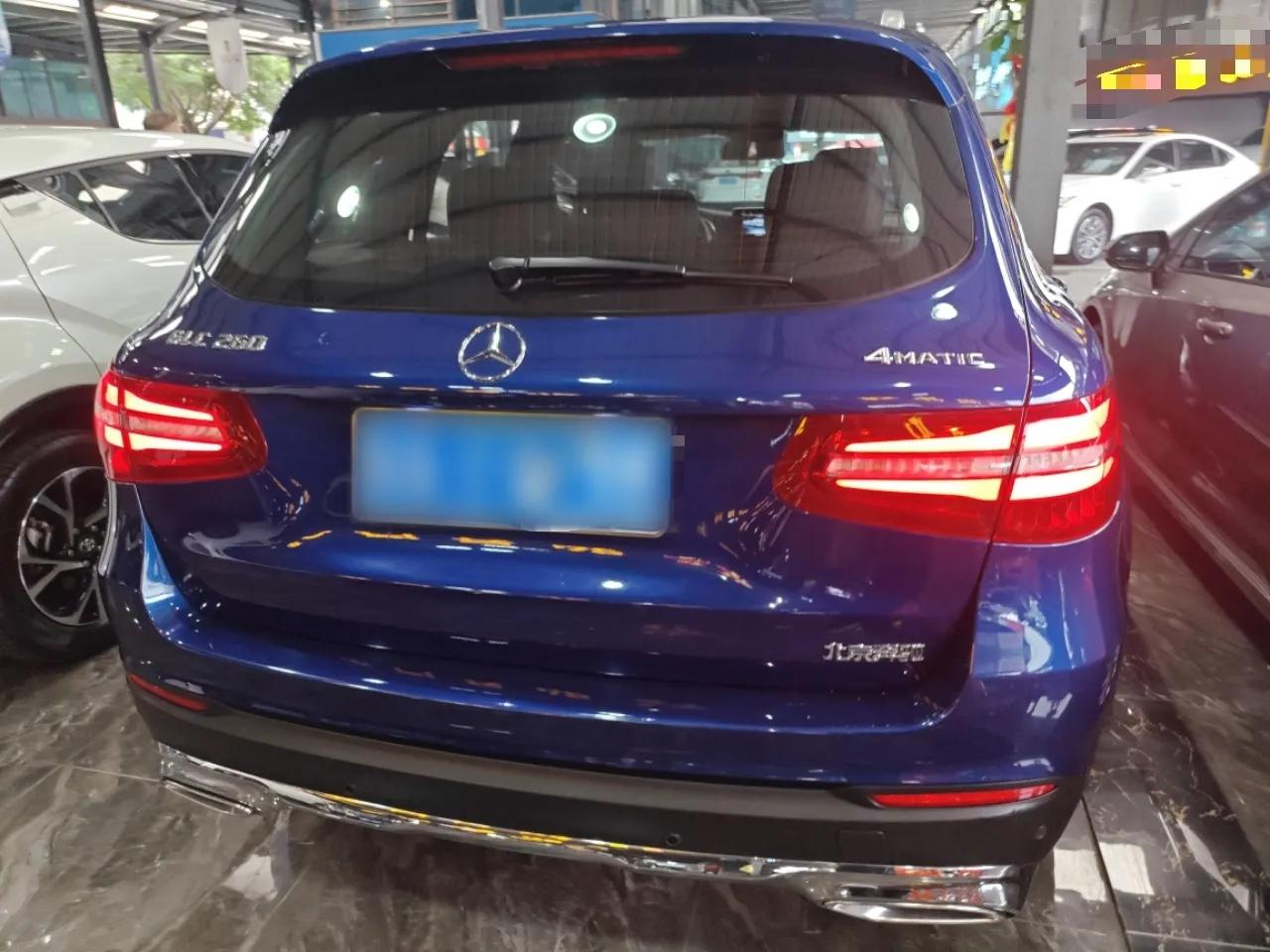 Mercedes-Benz GLC 2016 GLC 260 4MATIC Luxury Model — миниатюра 3
