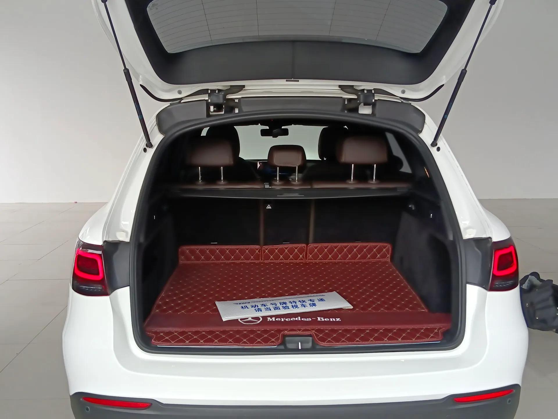 Mercedes-Benz GLC 2021 GLC 260 L 4MATIC Dynamic Edition — миниатюра 22