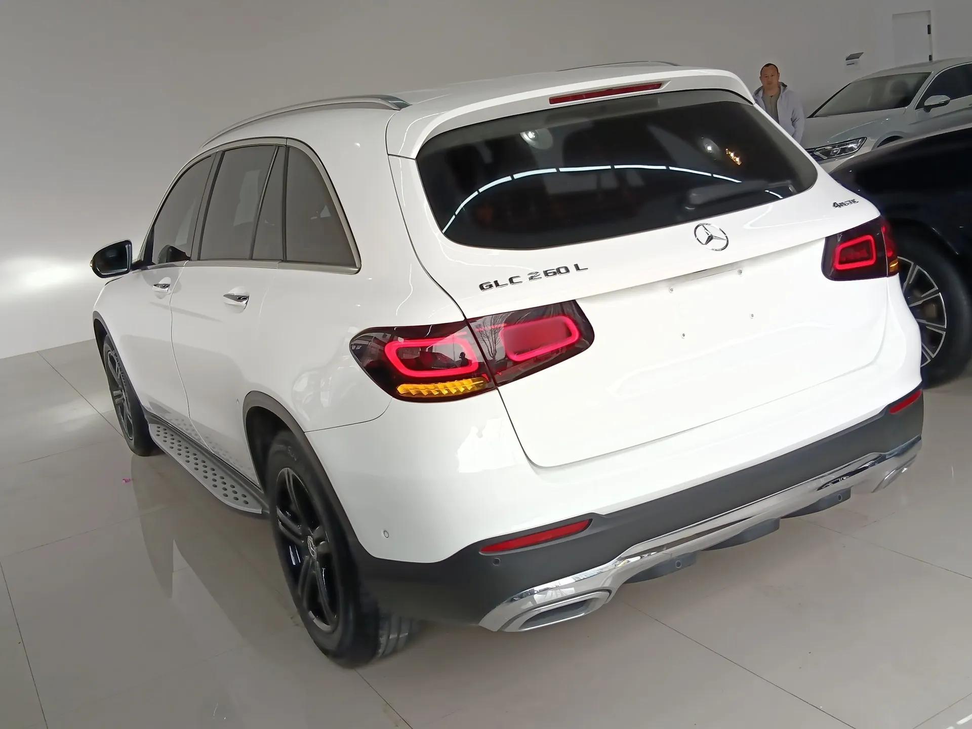 Mercedes-Benz GLC 2021 GLC 260 L 4MATIC Dynamic Edition — миниатюра 4