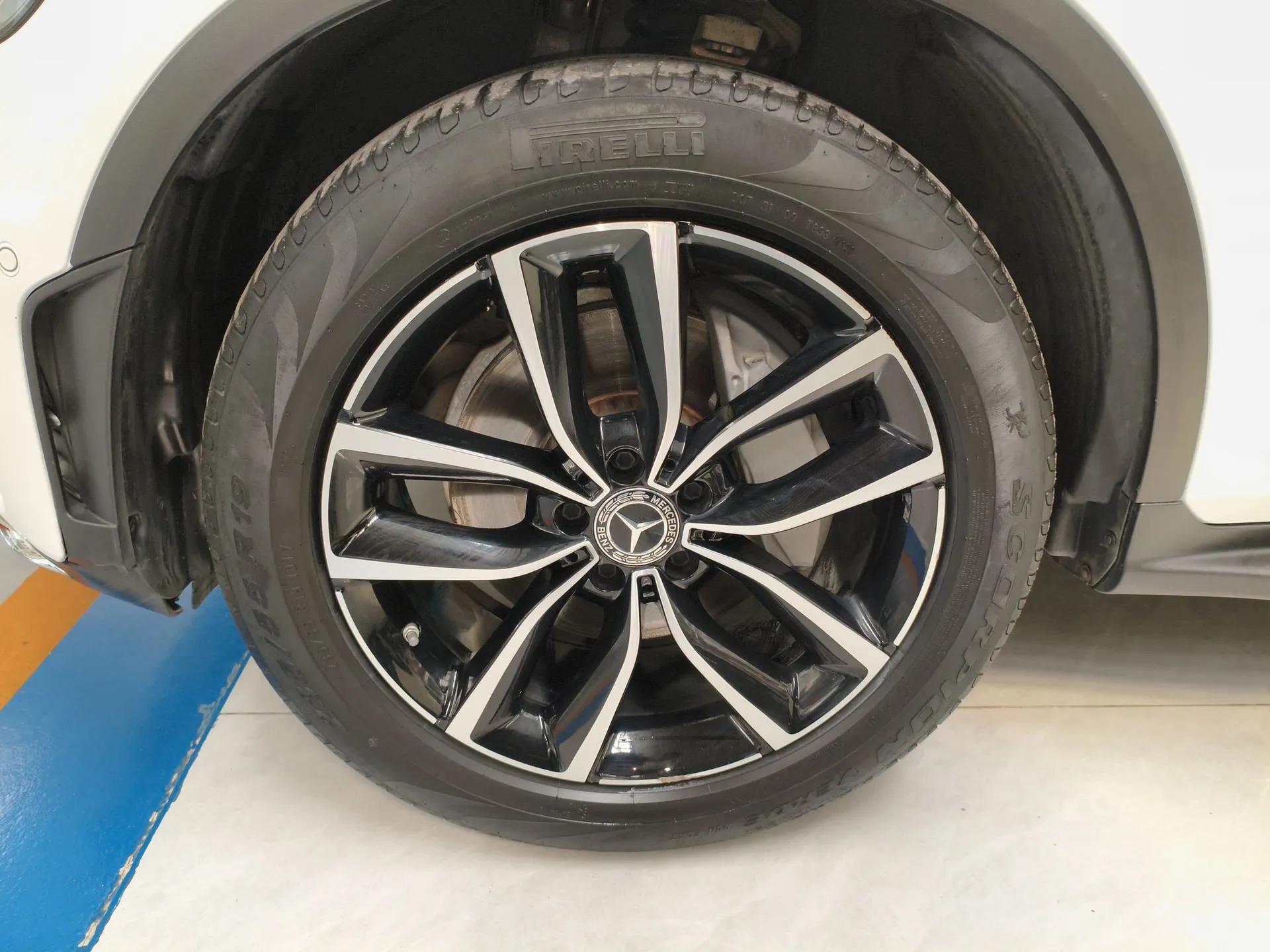 Mercedes-Benz GLC 2021 GLC 260 L 4MATIC Luxury Model — миниатюра 9
