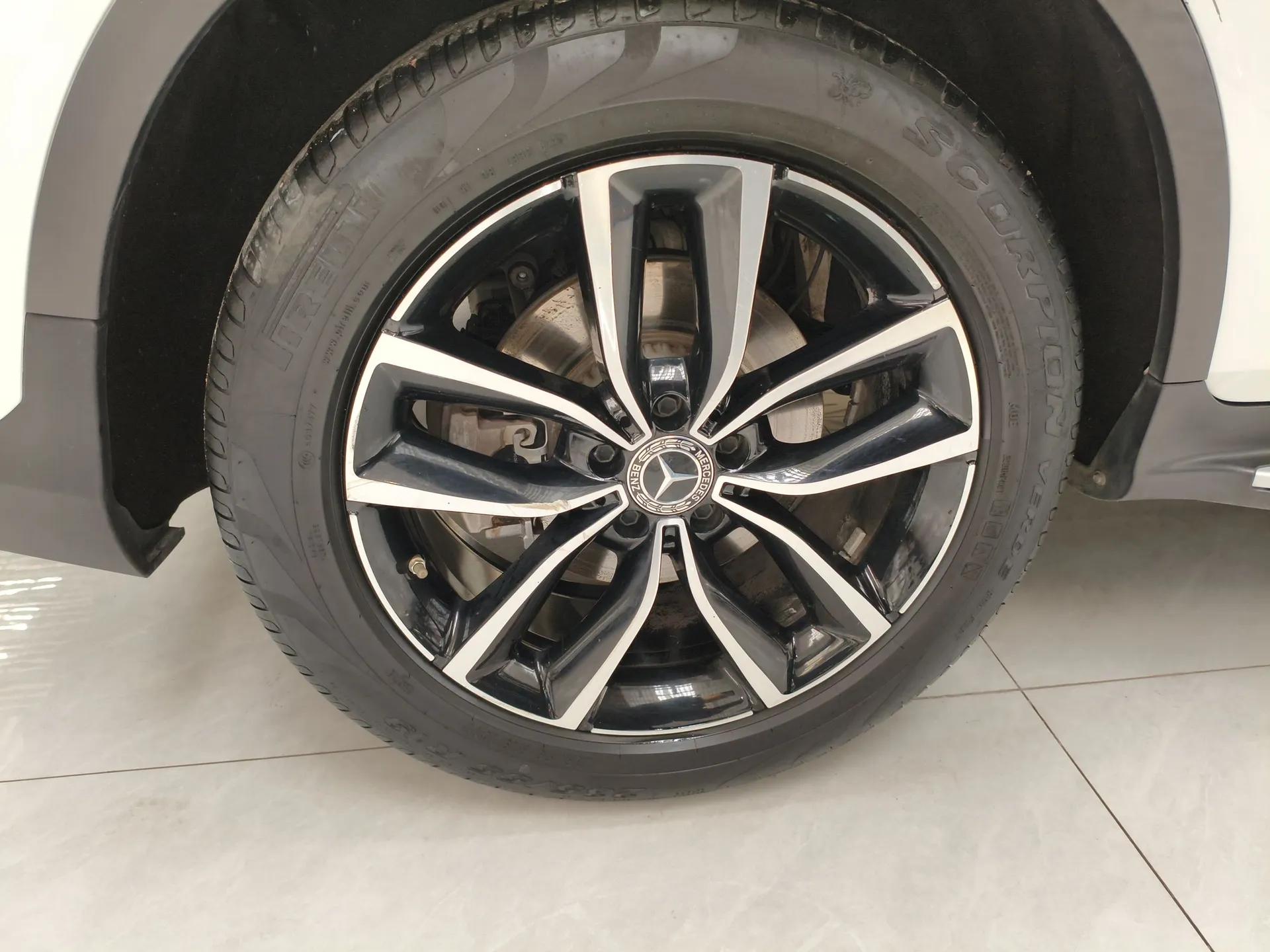 Mercedes-Benz GLC 2021 GLC 260 L 4MATIC Luxury Model — миниатюра 10