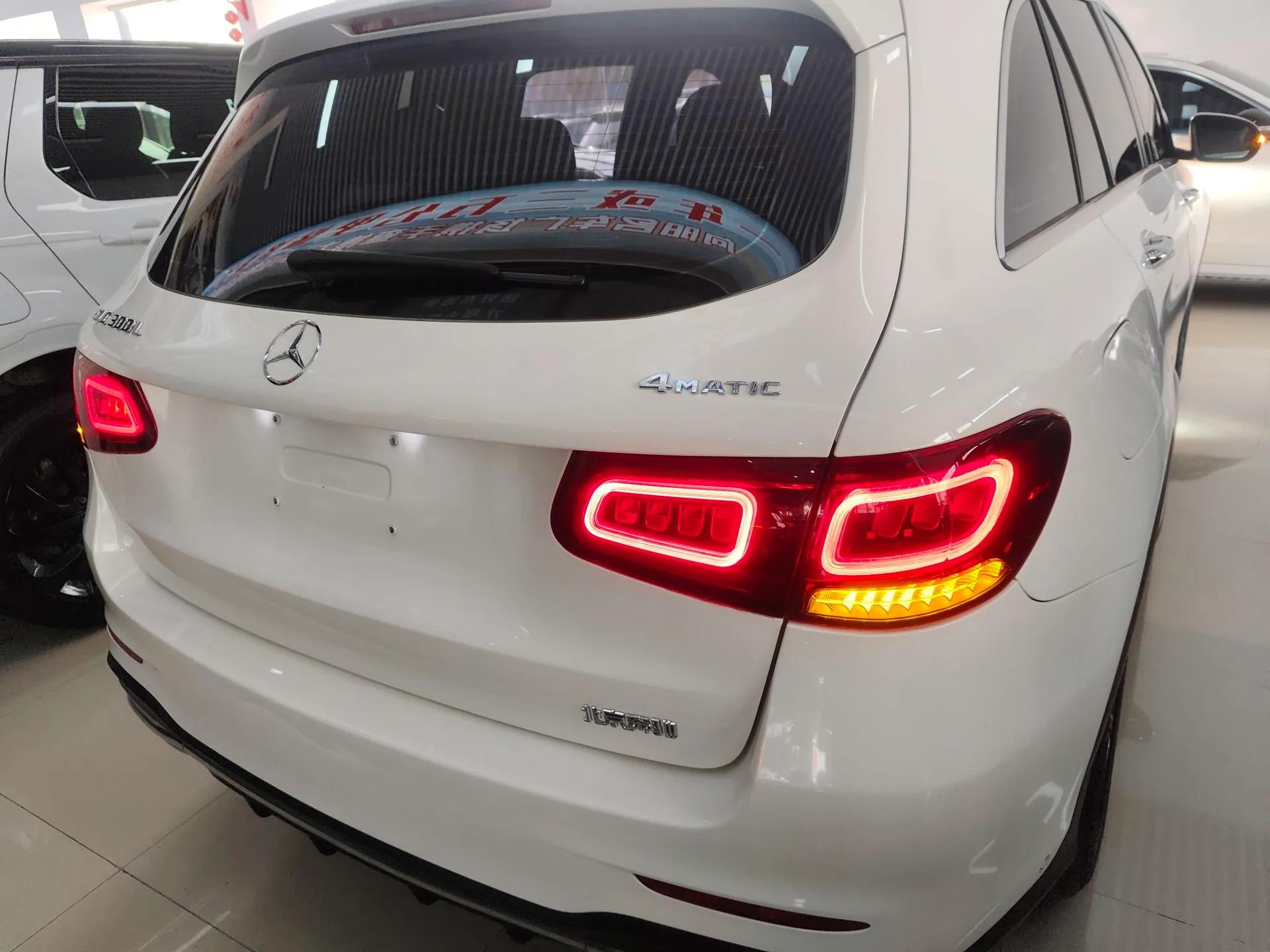Mercedes-Benz GLC 2020 GLC 300 L 4MATIC Dynamic Edition — миниатюра 3
