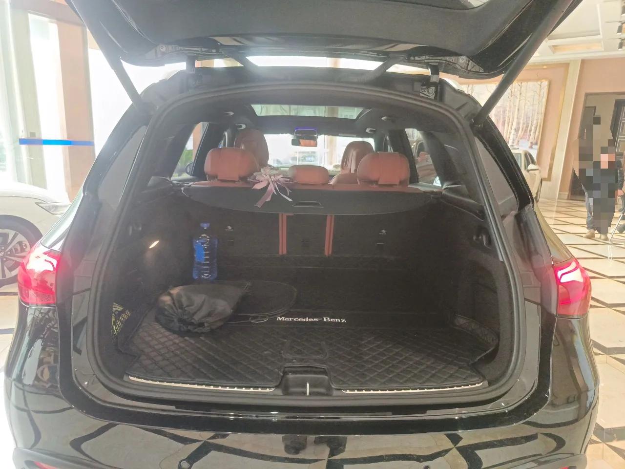 Mercedes-Benz GLC 2024 Facelifted GLC 260 L 4MATIC Luxury Version 5 Seats — миниатюра 20