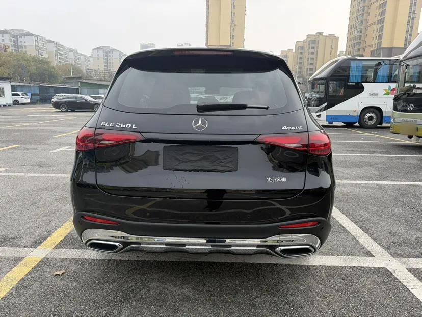 Mercedes-Benz GLC 2024 Facelifted GLC 260 L 4MATIC Luxury Version 5 Seats — миниатюра 3