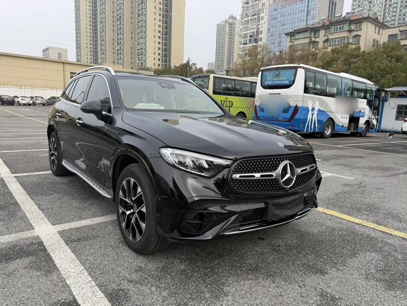 Mercedes-Benz GLC 2024 Facelifted GLC 260 L 4MATIC Luxury Version 5 Seats — миниатюра 5