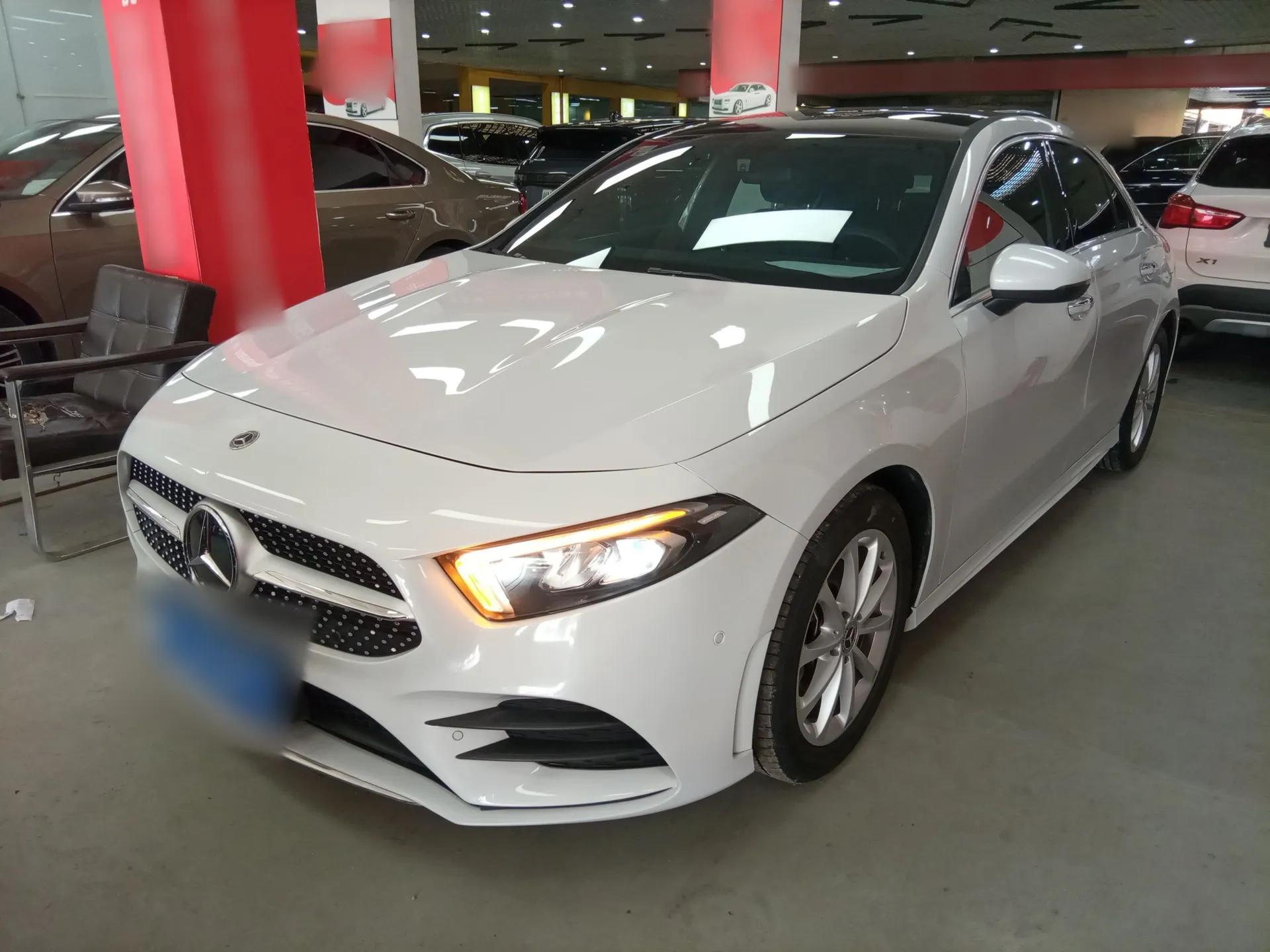 Mercedes-Benz A-Class 2021 A 200 L Sport Sedan Fashion Model — миниатюра 1