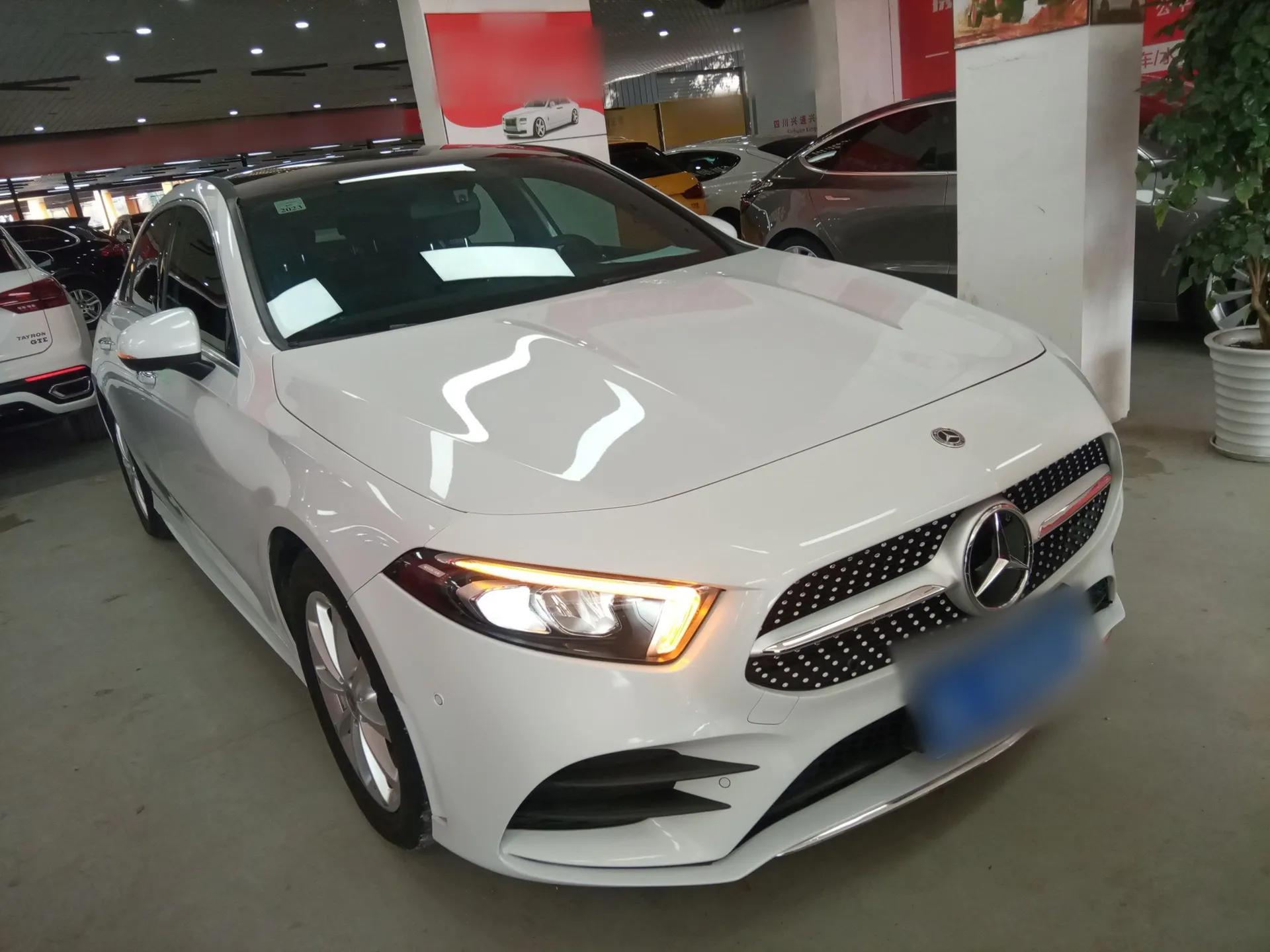 Mercedes-Benz A-Class 2021 A 200 L Sport Sedan Fashion Model — миниатюра 6