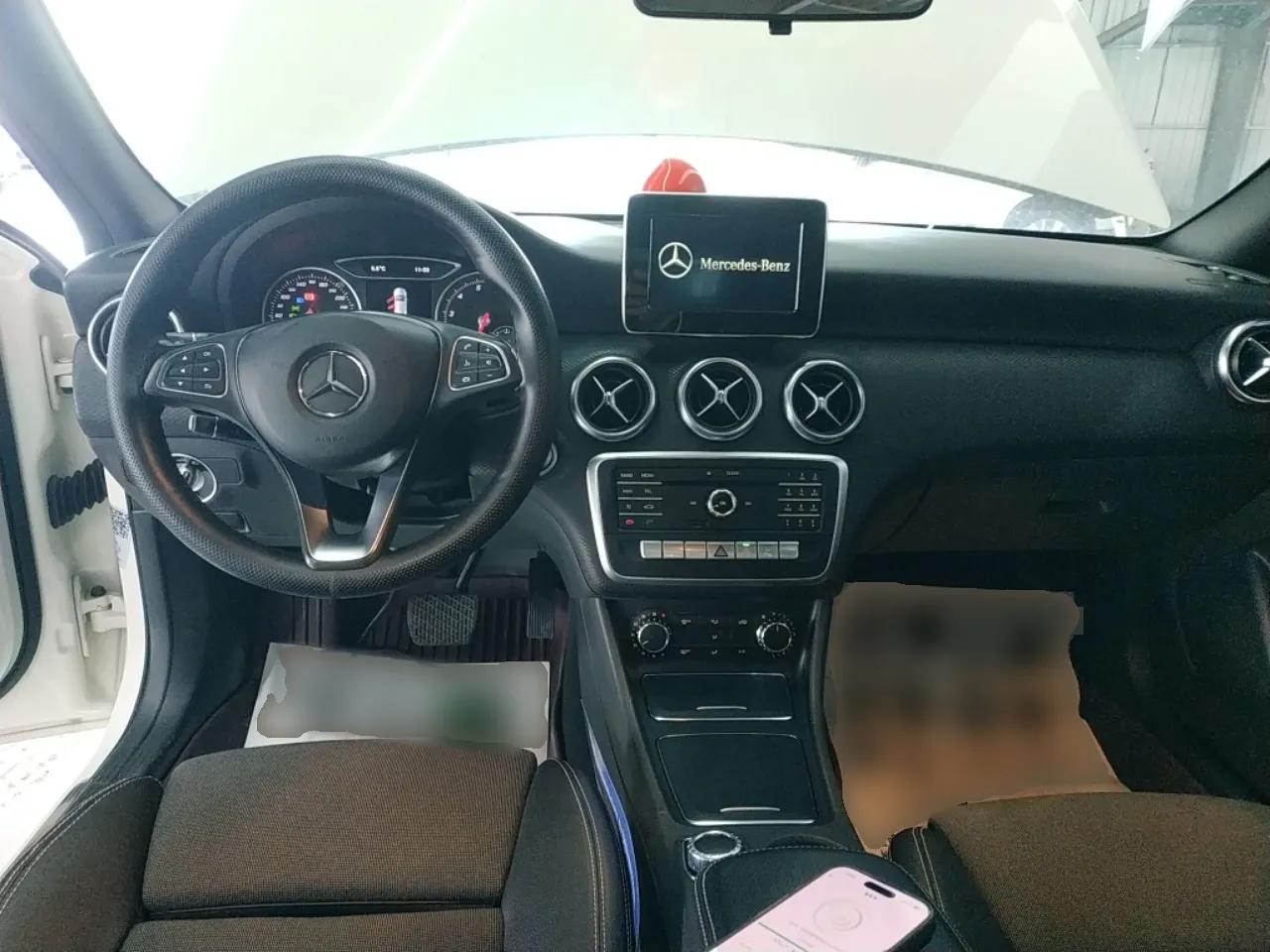 Mercedes-Benz A-Class 2017 Revised A 200 Dynamic Edition — миниатюра 13