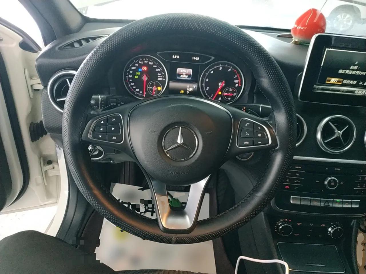 Mercedes-Benz A-Class 2017 Revised A 200 Dynamic Edition — миниатюра 14