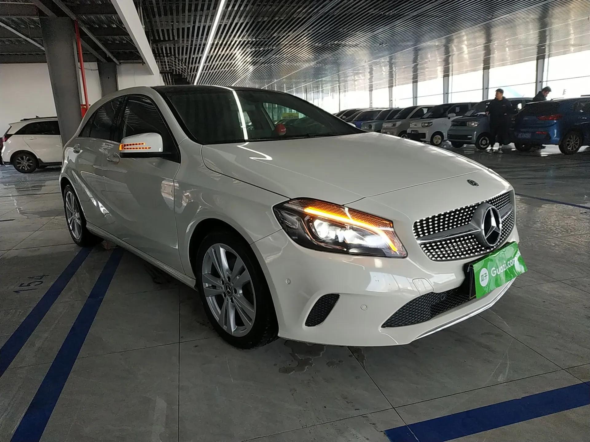 Mercedes-Benz A-Class 2017 Revised A 200 Dynamic Edition — миниатюра 3