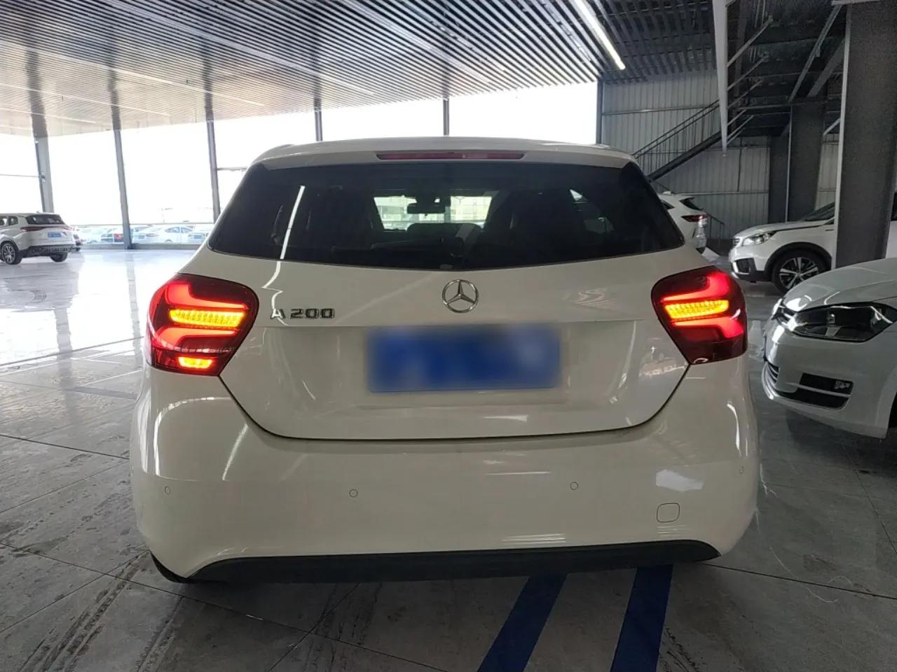 Mercedes-Benz A-Class 2017 Revised A 200 Dynamic Edition — миниатюра 5