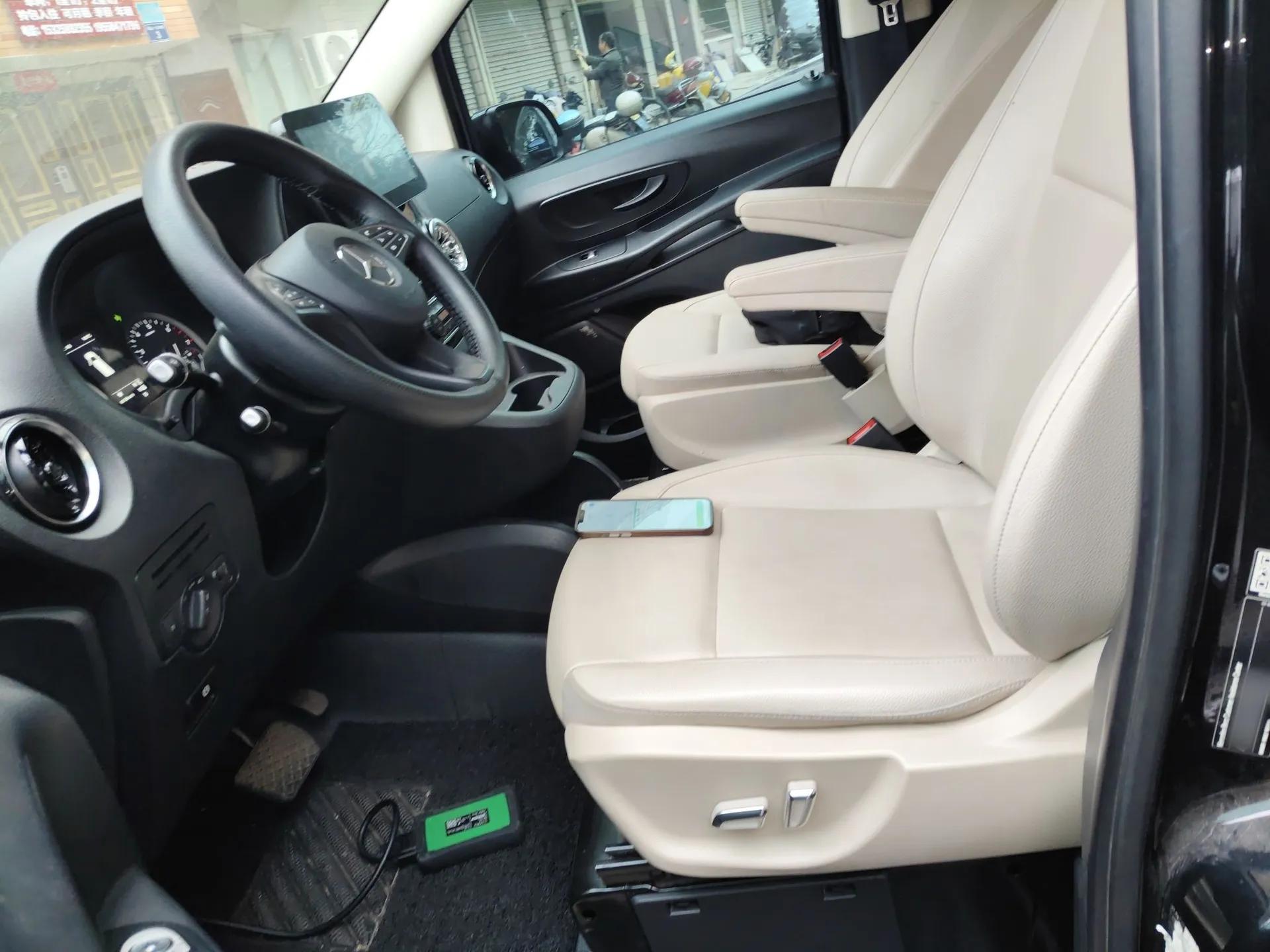 Mercedes-Benz Vito 2021 2.0T Elite Version 7 Seats — миниатюра 18