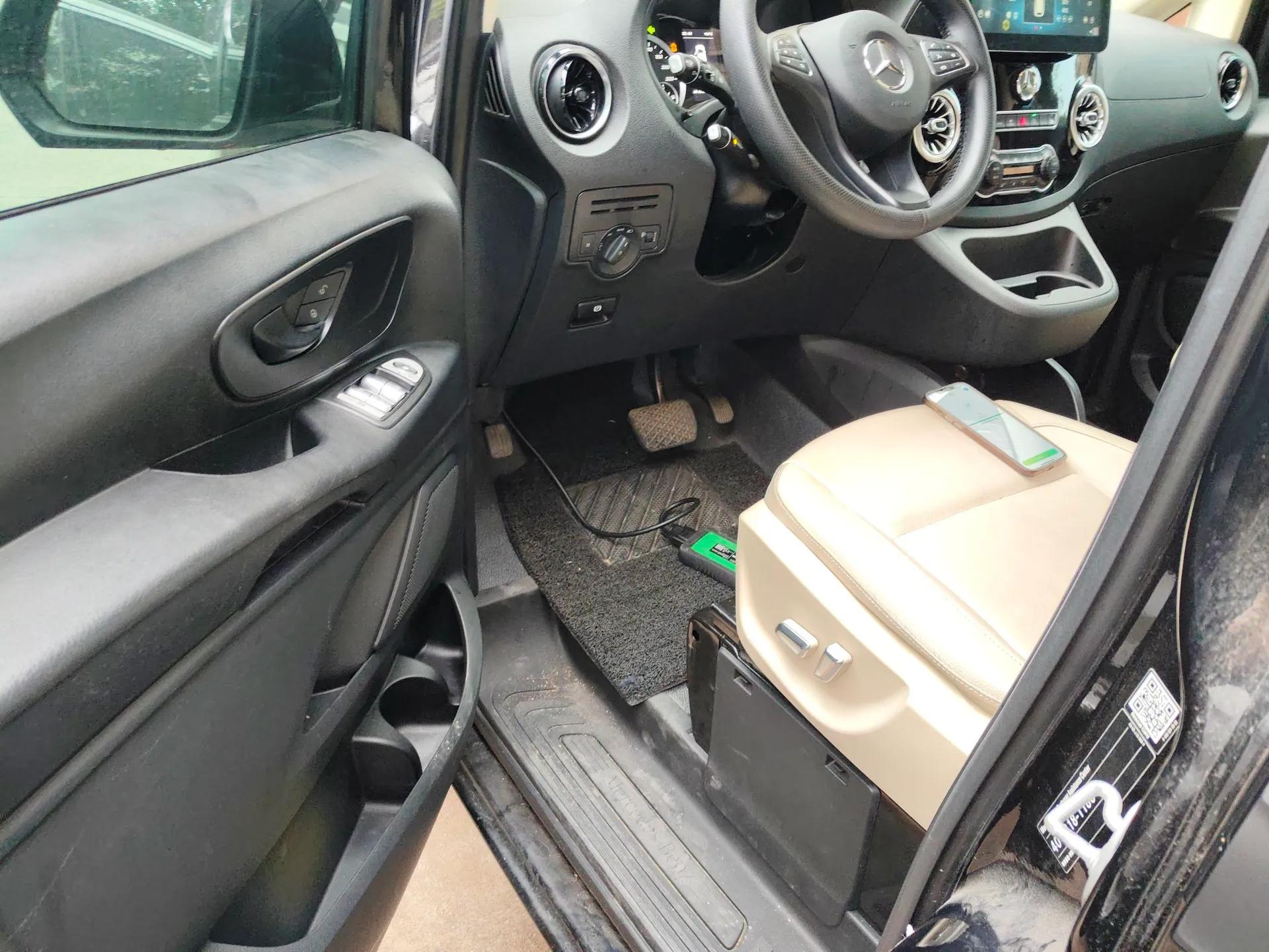 Mercedes-Benz Vito 2021 2.0T Elite Version 7 Seats — миниатюра 19
