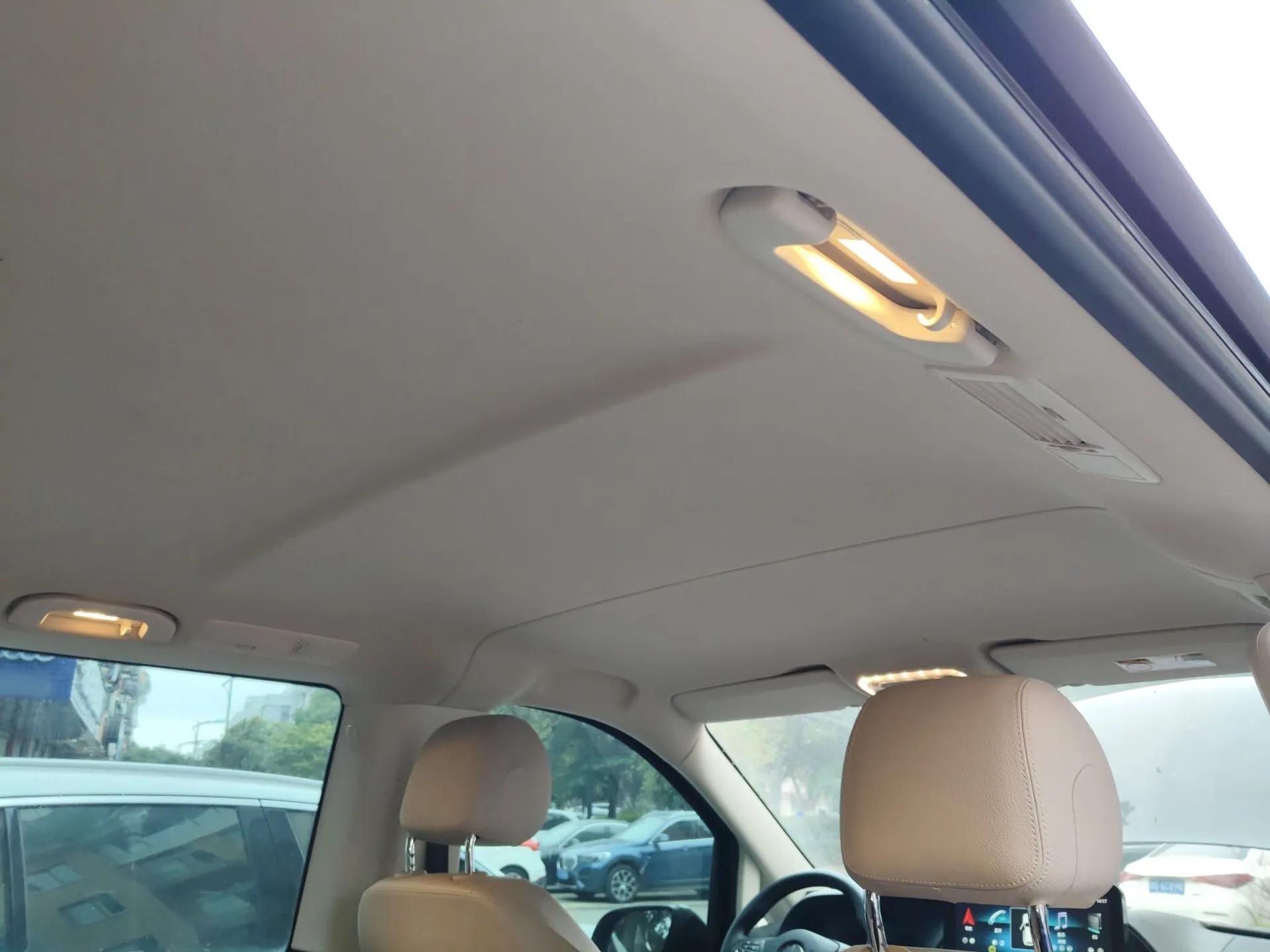 Mercedes-Benz Vito 2021 2.0T Elite Version 7 Seats — миниатюра 21
