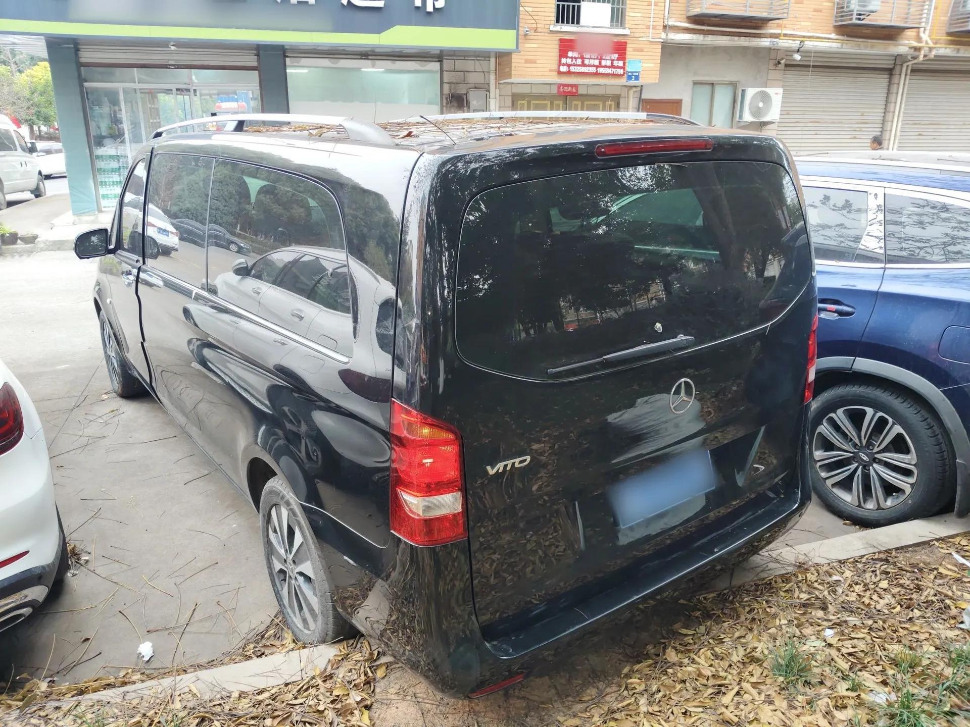 Mercedes-Benz Vito 2021 2.0T Elite Version 7 Seats — миниатюра 4