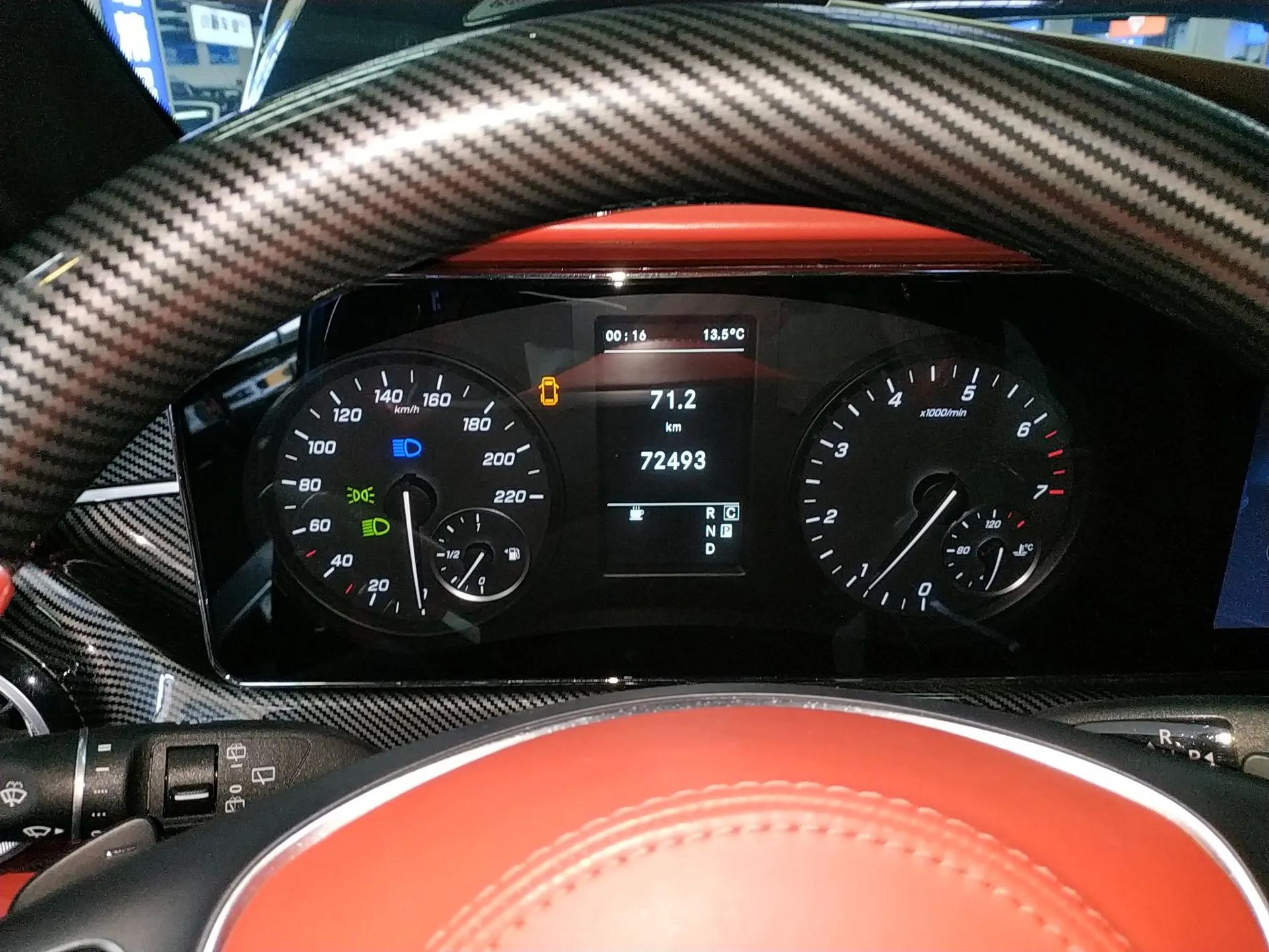 Mercedes-Benz Vito 2021 2.0T Business Version 7 Seats — миниатюра 13
