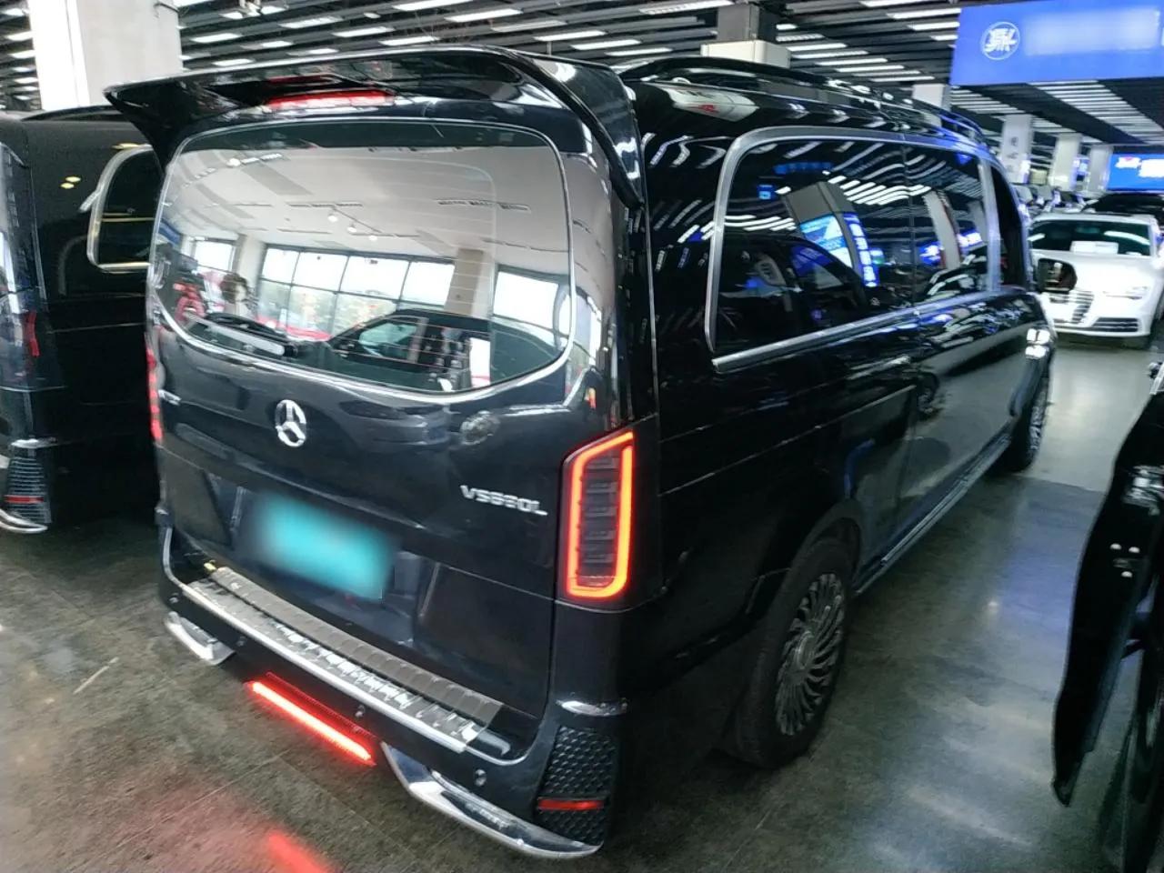 Mercedes-Benz Vito 2021 2.0T Business Version 7 Seats — миниатюра 7