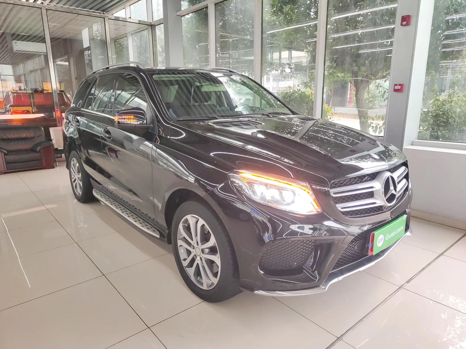 Mercedes-Benz GLE 2016 GLE 320 4MATIC Dynamic Edition — миниатюра 3