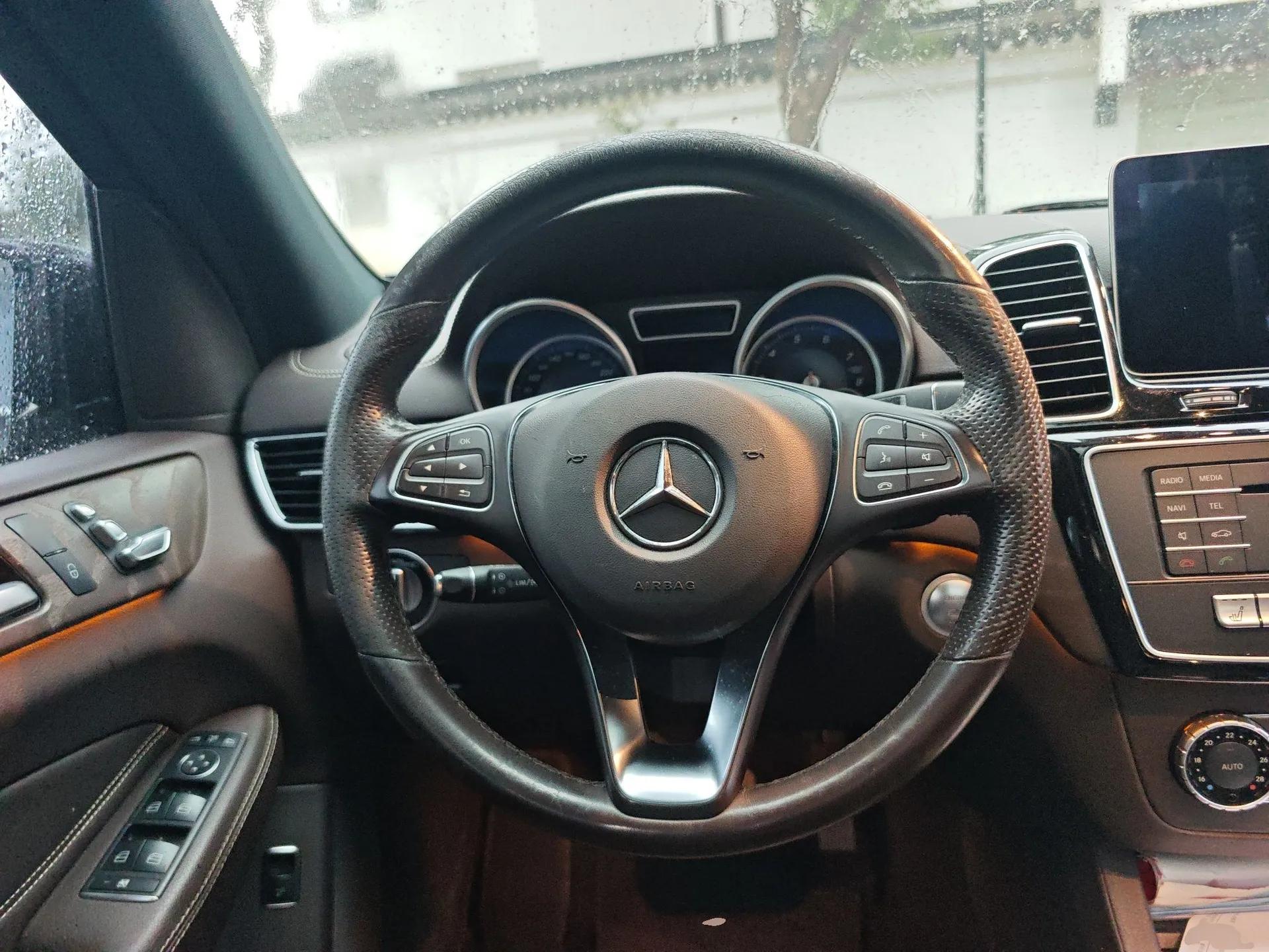 Mercedes-Benz GLE 2017 GLE 320 4MATIC Dynamic Model — миниатюра 7