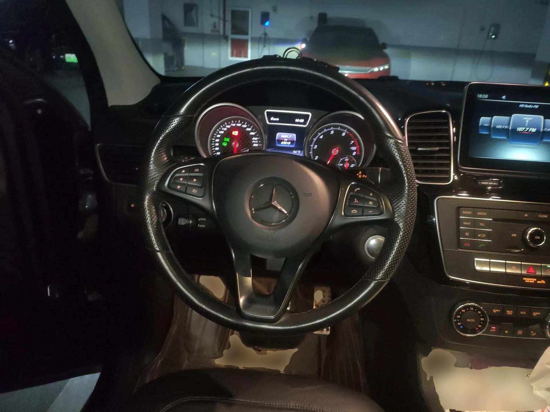 Mercedes-Benz GLE 2015 GLE 400 4MATIC — миниатюра 11