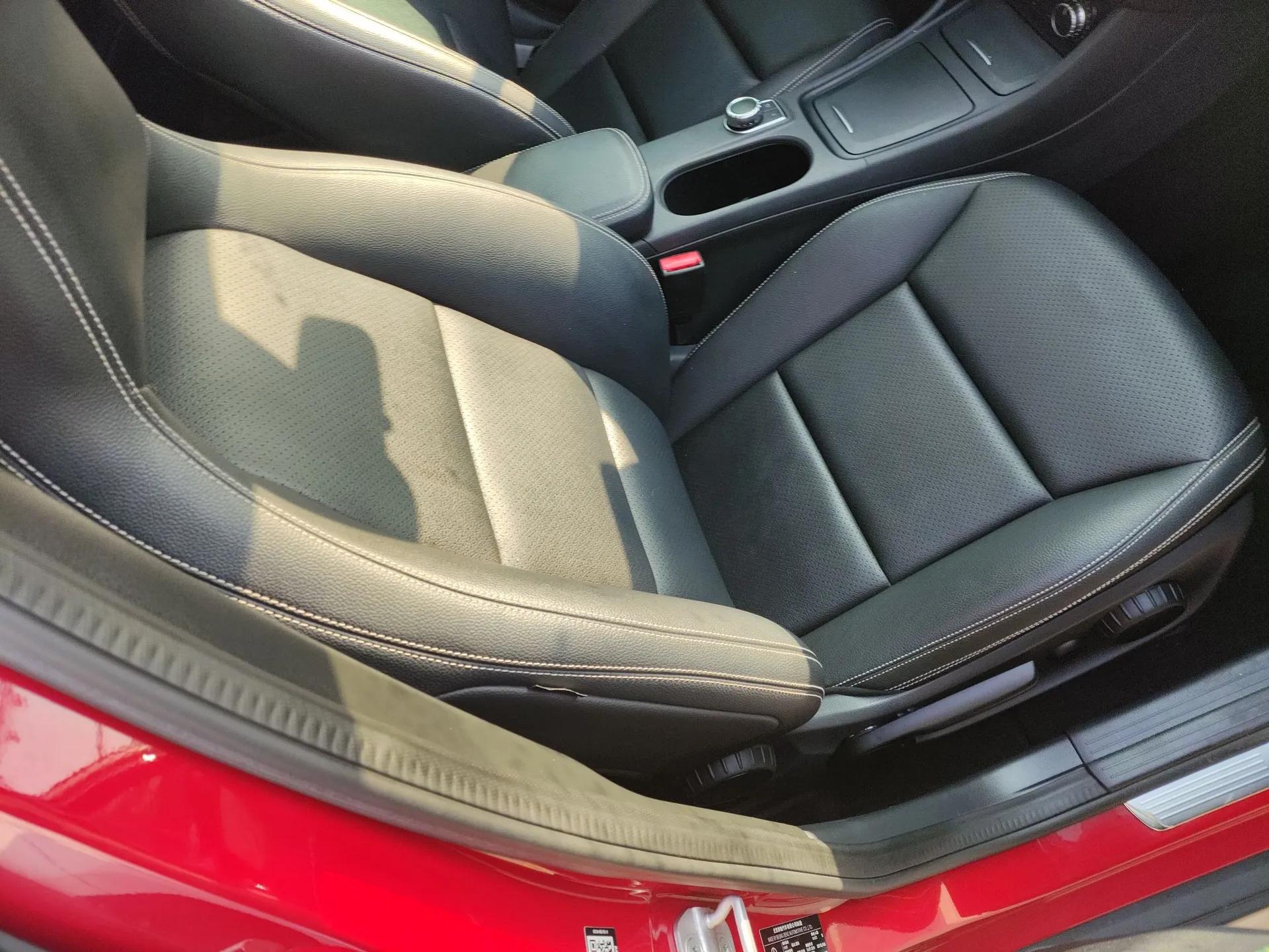Mercedes-Benz GLA 2015 GLA 200 Fashion Model — миниатюра 23
