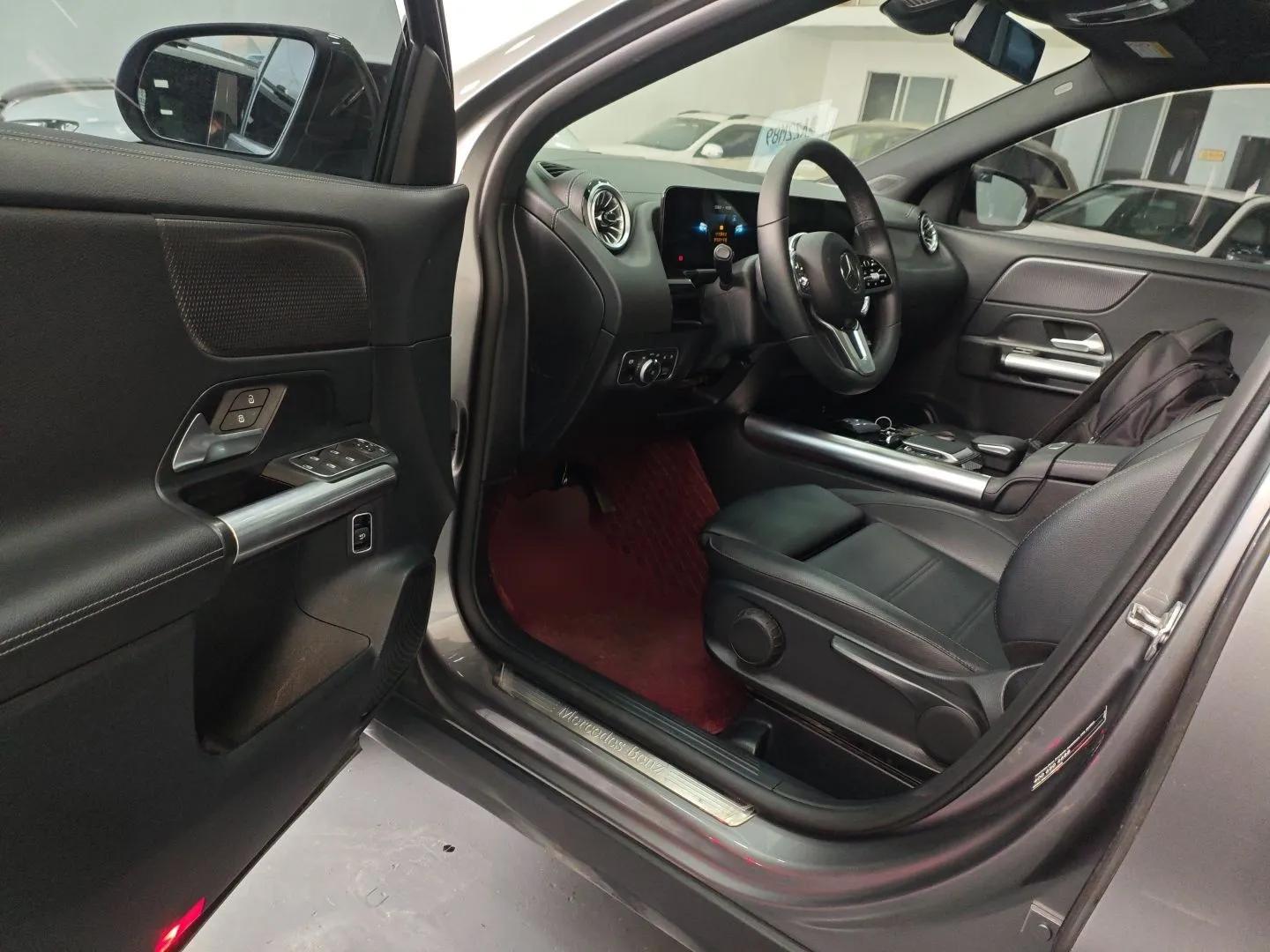 Mercedes-Benz GLA 2022 Facelifted GLA 200 — миниатюра 21