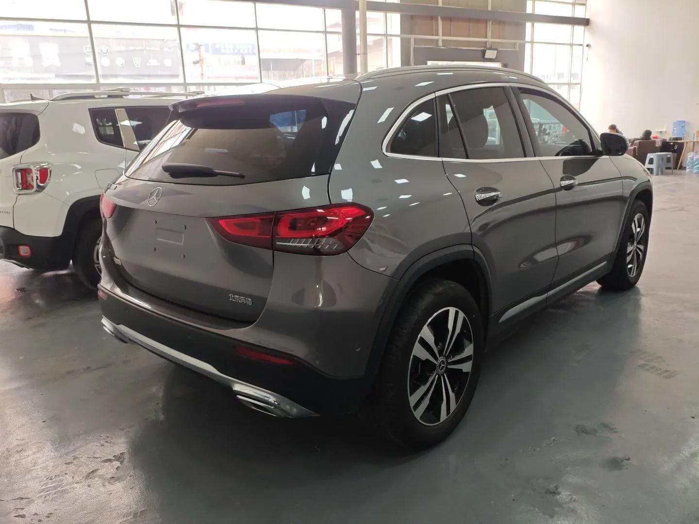 Mercedes-Benz GLA 2022 Facelifted GLA 200 — миниатюра 7