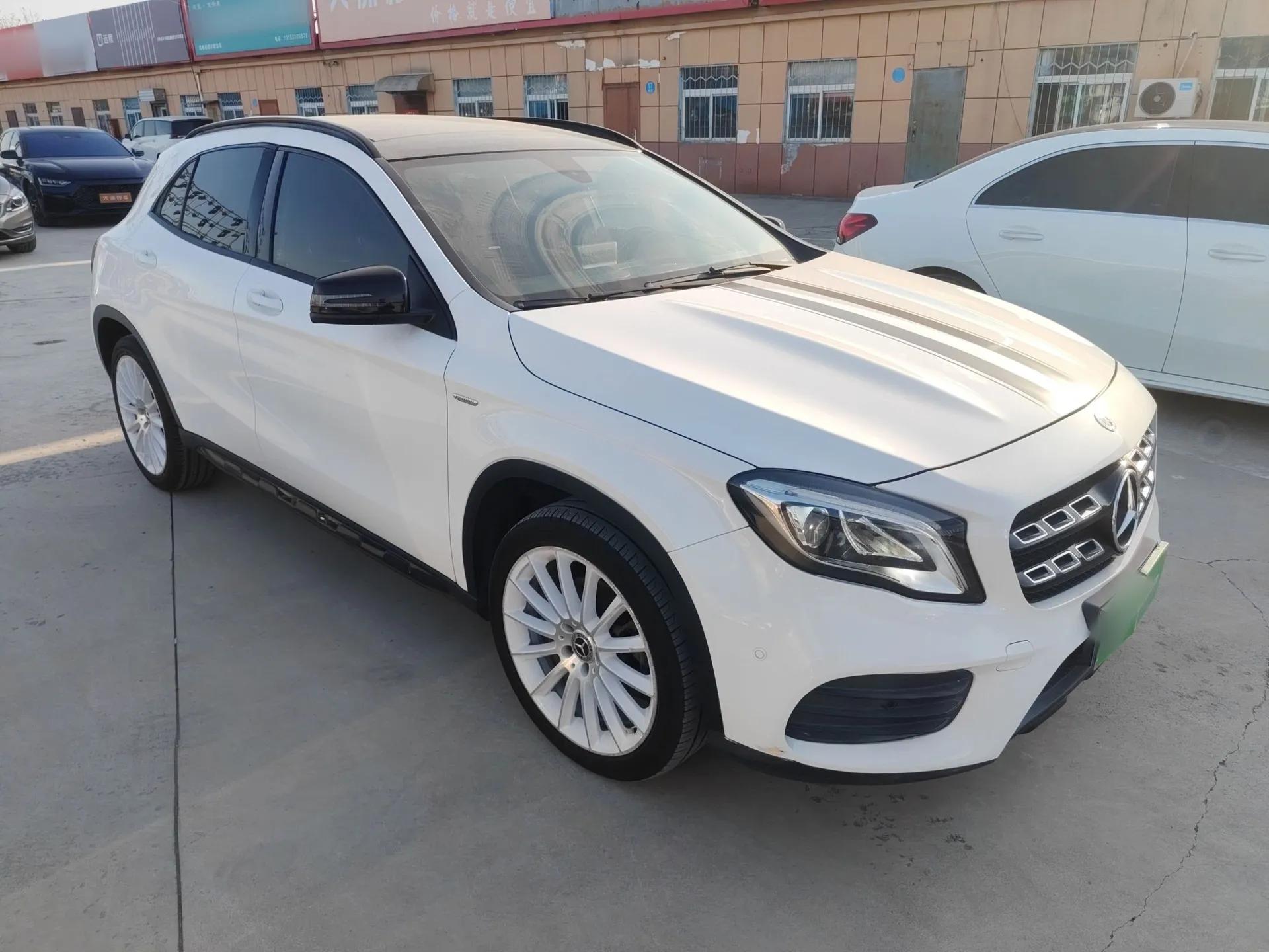 Mercedes-Benz GLA 2018 GLA 200 Polar Limited Edition — миниатюра 3