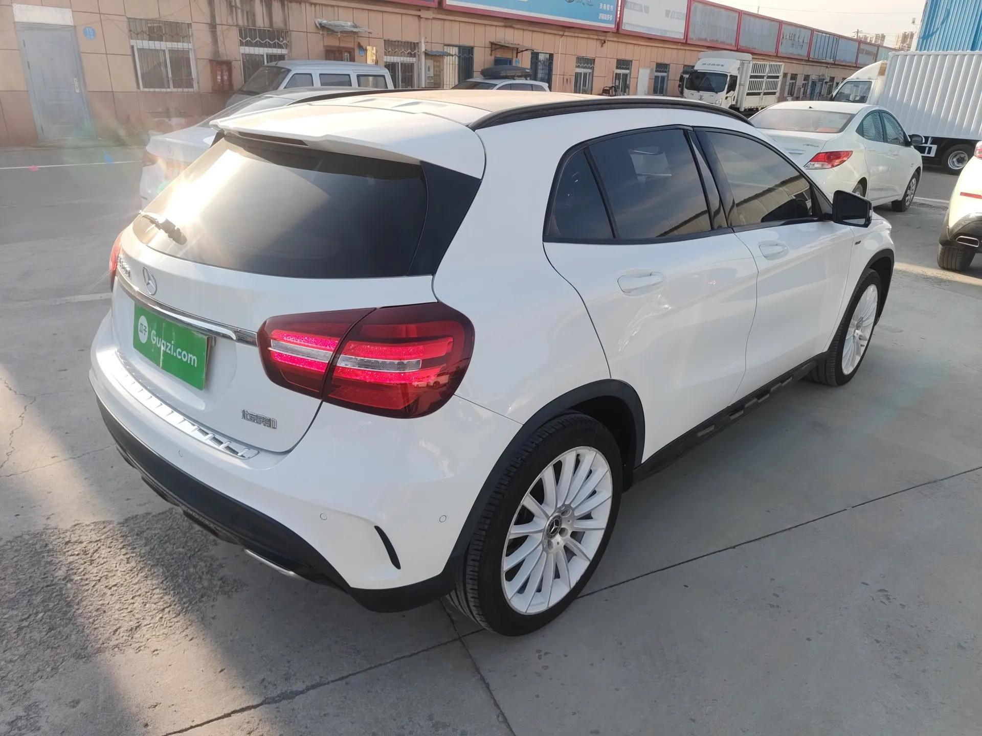 Mercedes-Benz GLA 2018 GLA 200 Polar Limited Edition — миниатюра 6