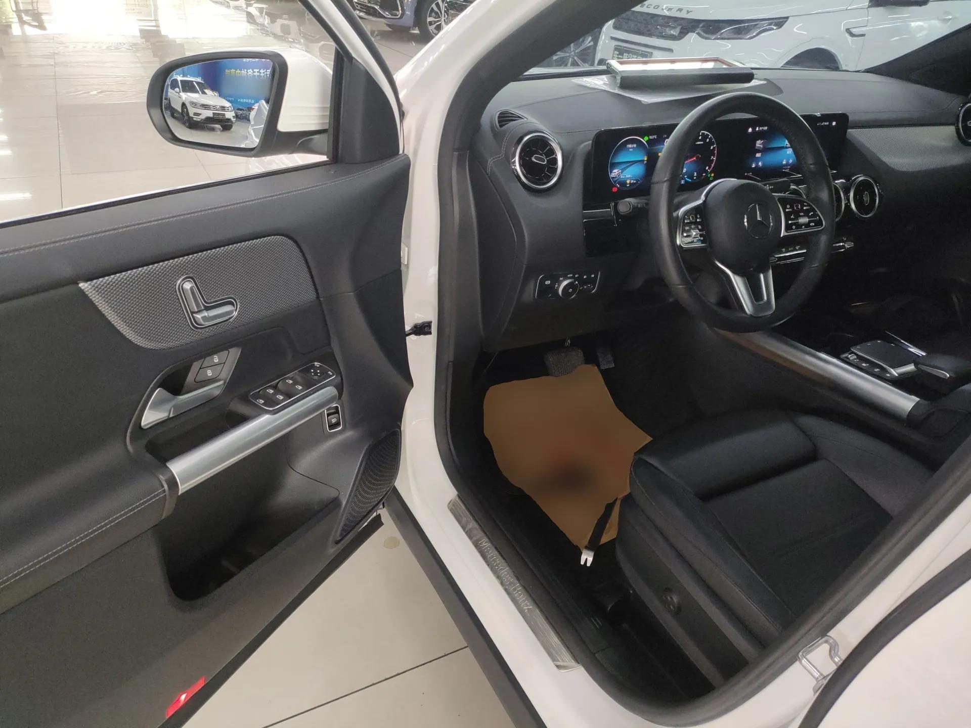 Mercedes-Benz GLA 2020 GLA 180 — миниатюра 21