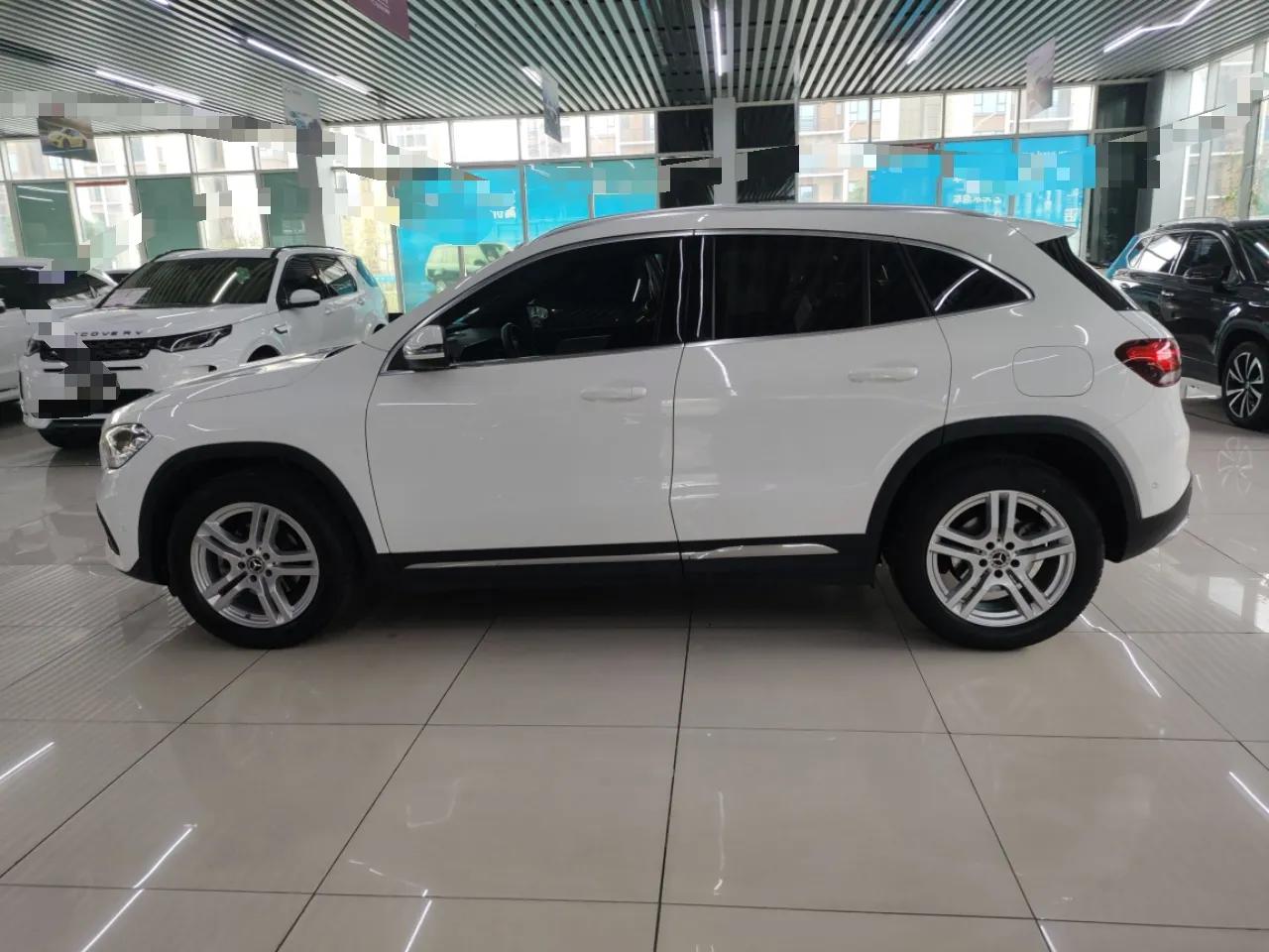 Mercedes-Benz GLA 2020 GLA 180 — миниатюра 5
